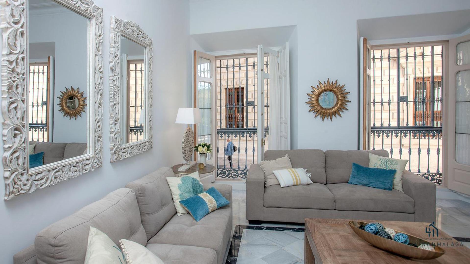 Living4Malaga Aduana Presidential