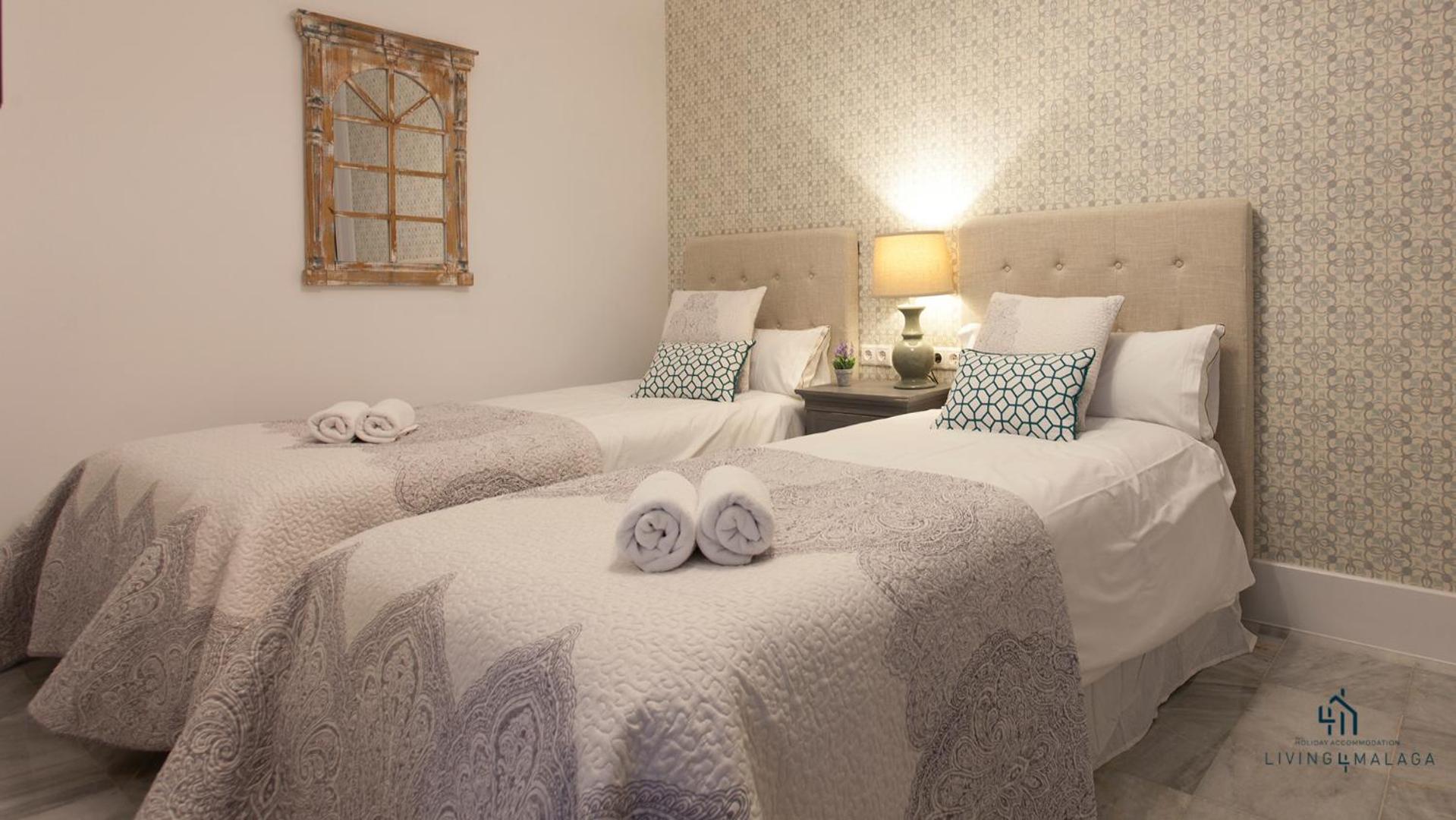 Living4Malaga Aduana Presidential