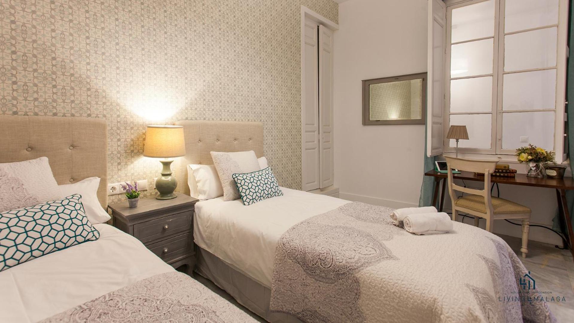 Living4Malaga Aduana Presidential