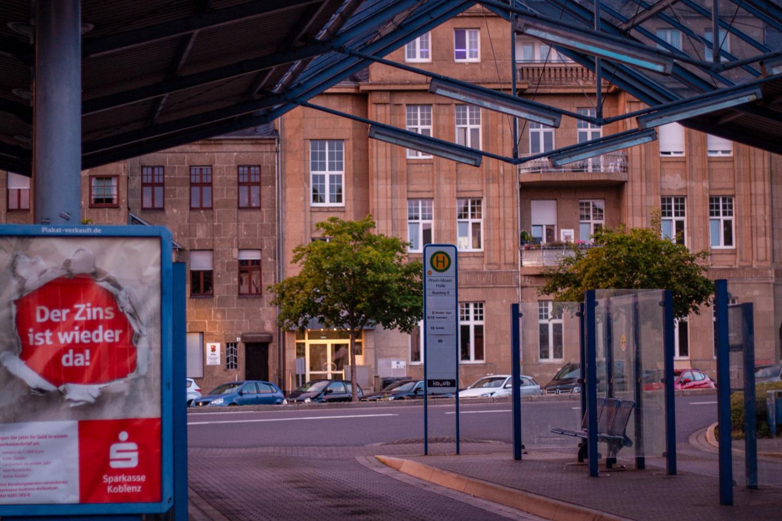 Sleek Studio minutes away from Deutsches Eck
