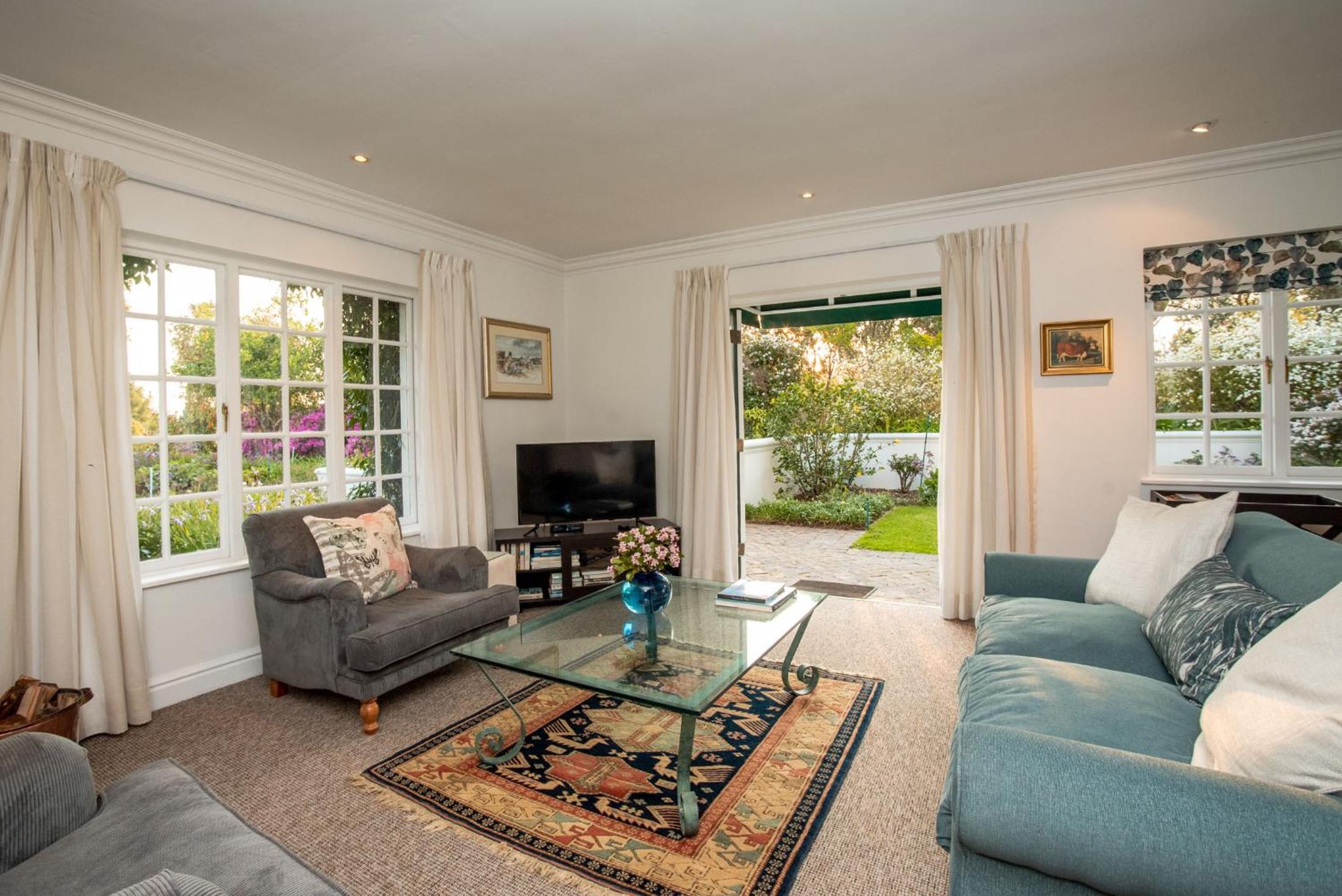Greenhill Farm Cape Dutch Cottage Plettenberg Bay - 1 Bedroom Private Cottage view 2