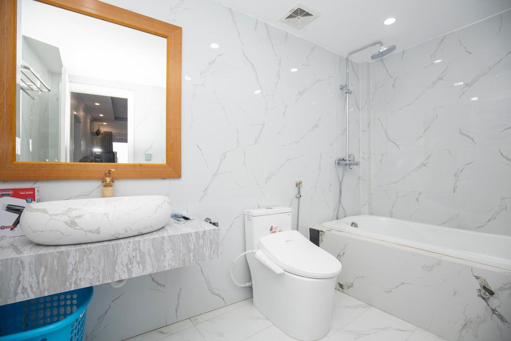 Sumitomo Tower-1 Bed Apartment & Hotel