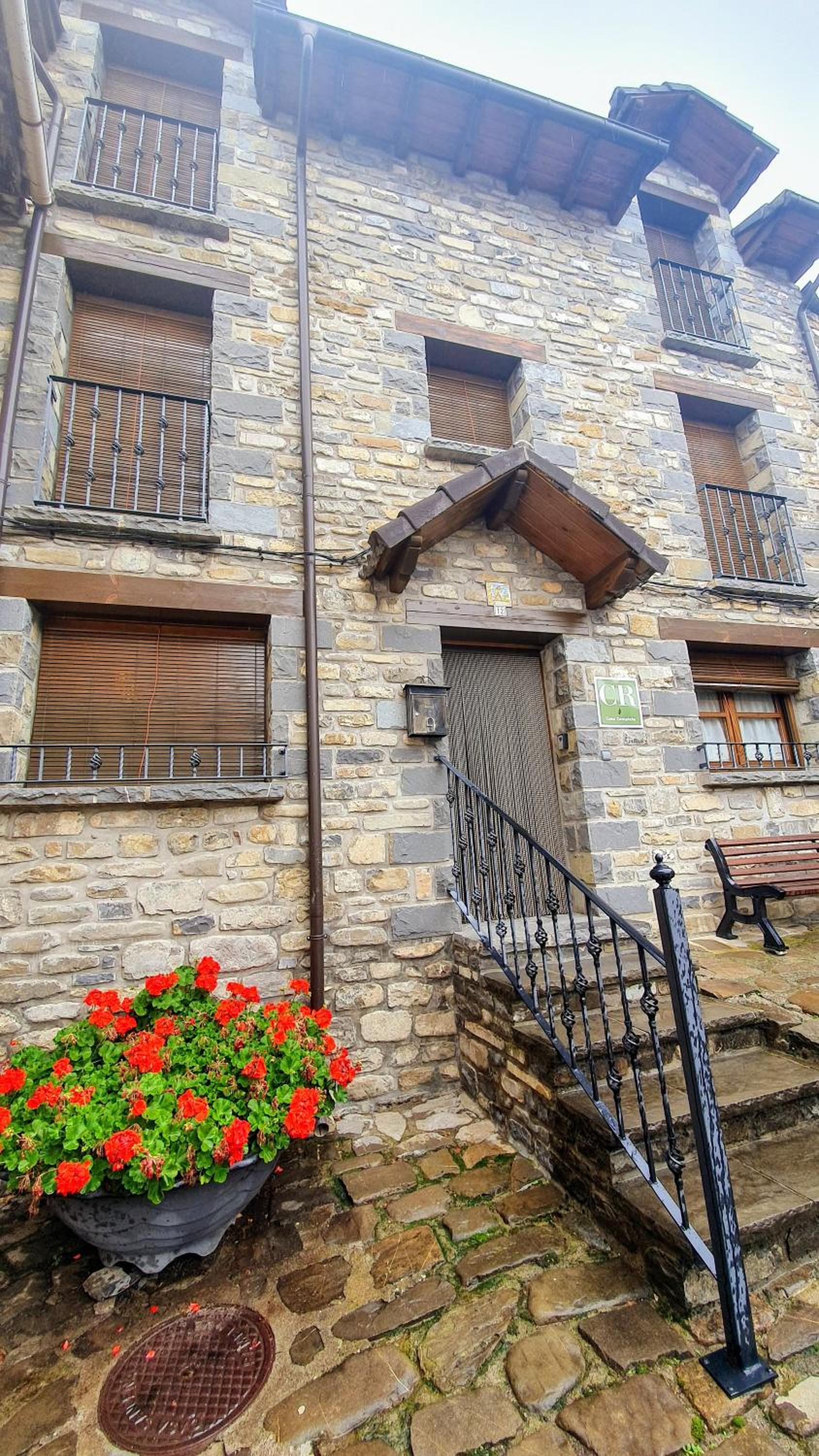 Casa Fraile aisa
