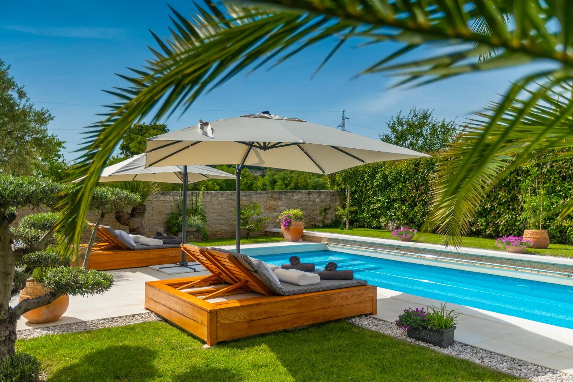 Villa Bella- White view 5