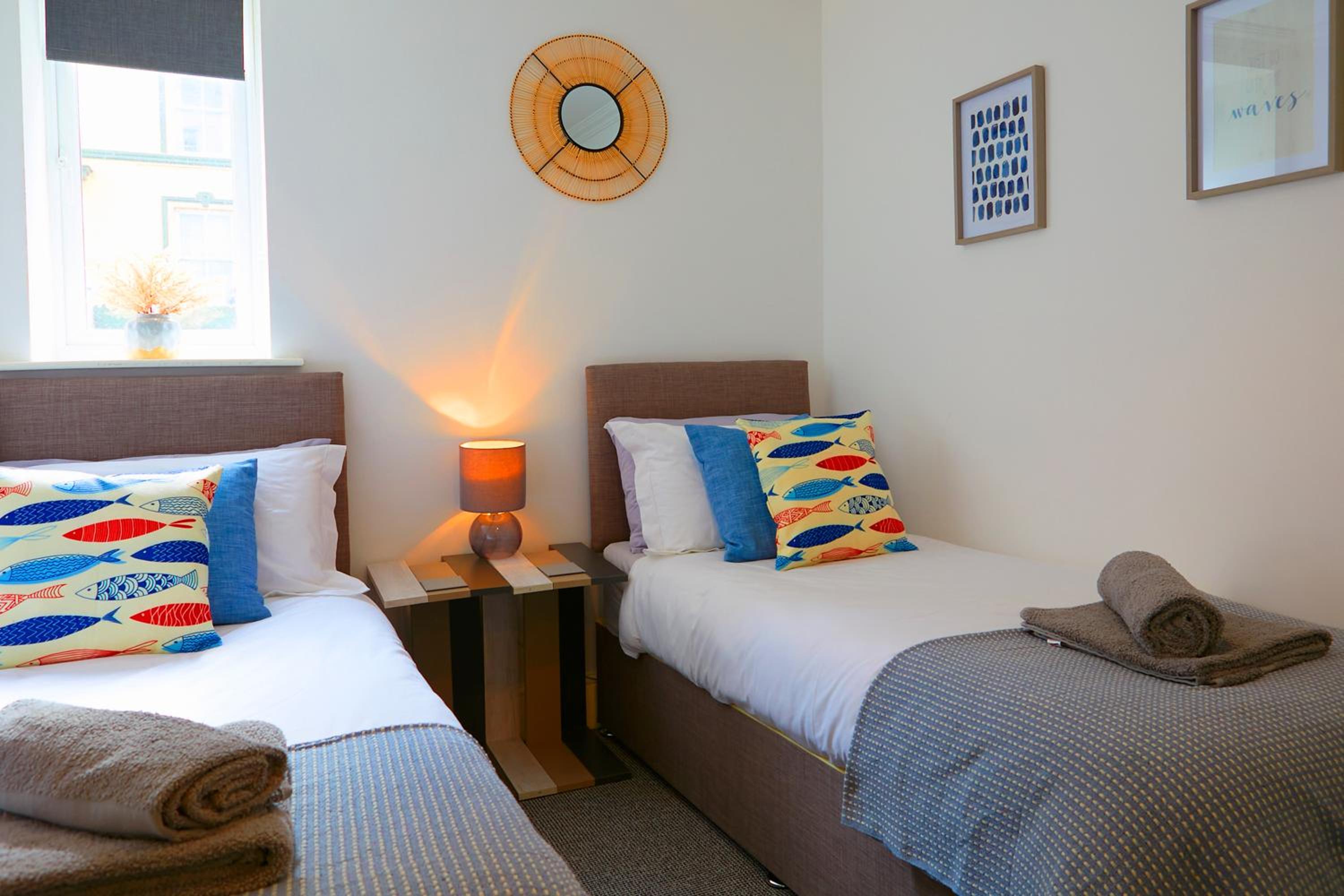 The Court Yard Apartment - Fantastic location! view 5