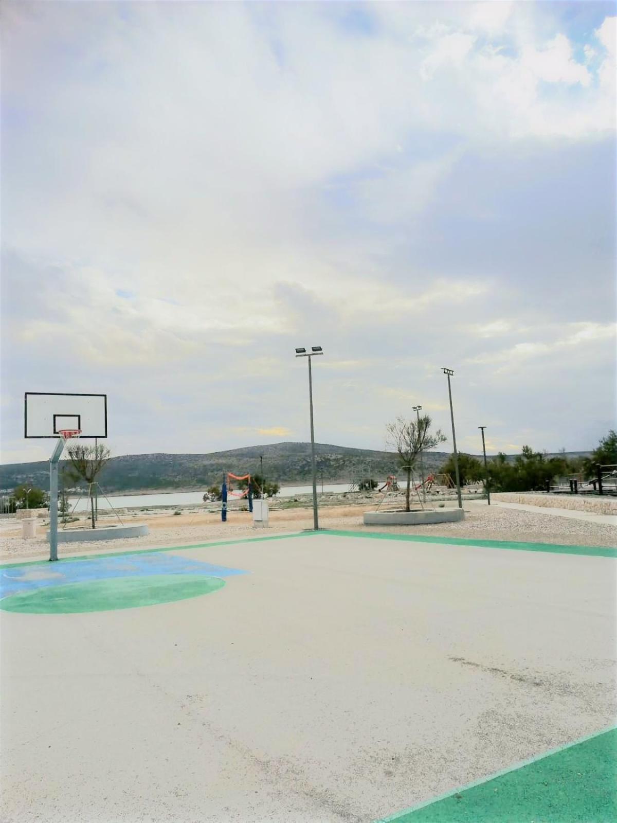 Photo 43
