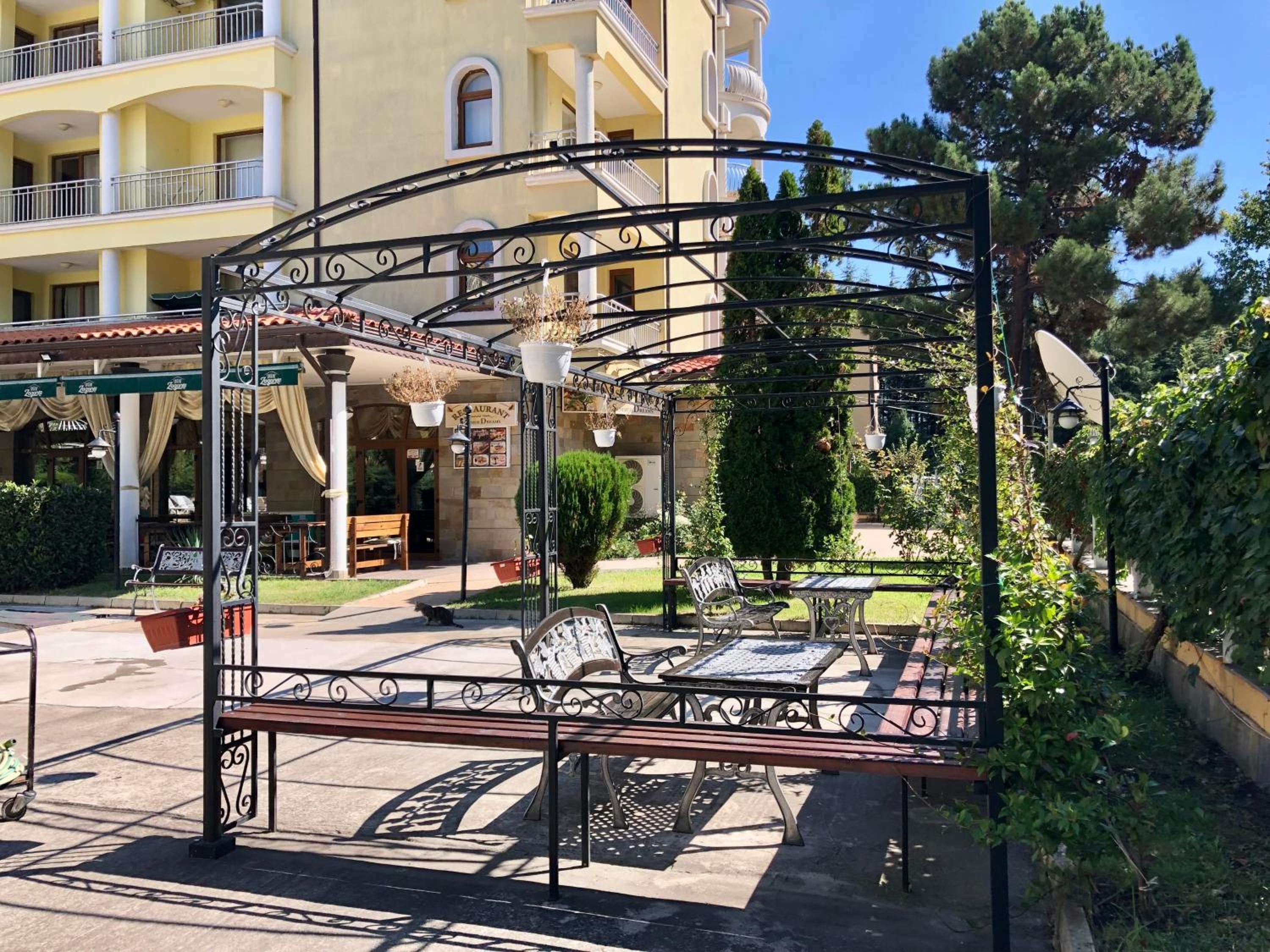 Summer Dreams - Menada Apartments