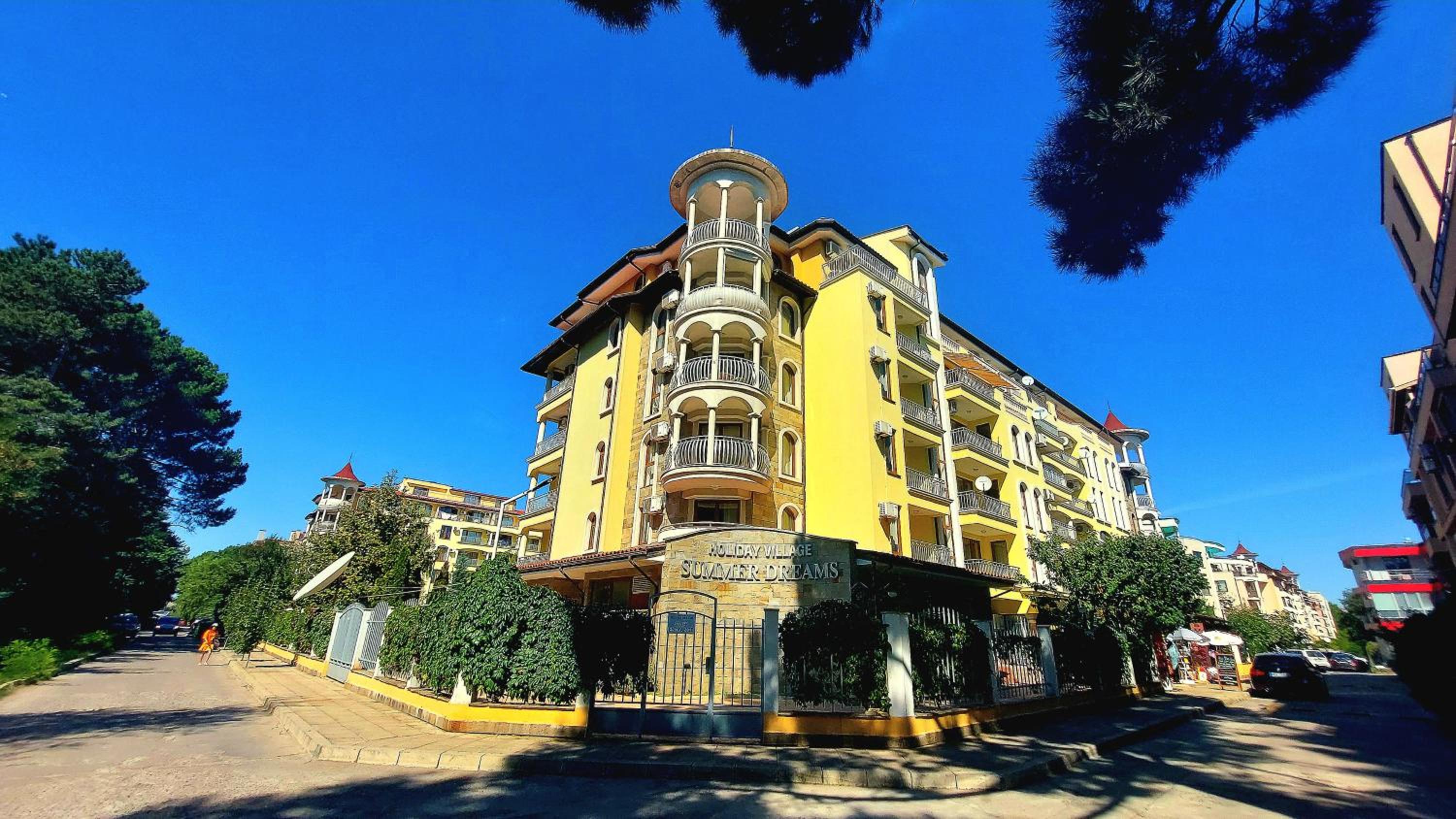 Summer Dreams - Menada Apartments