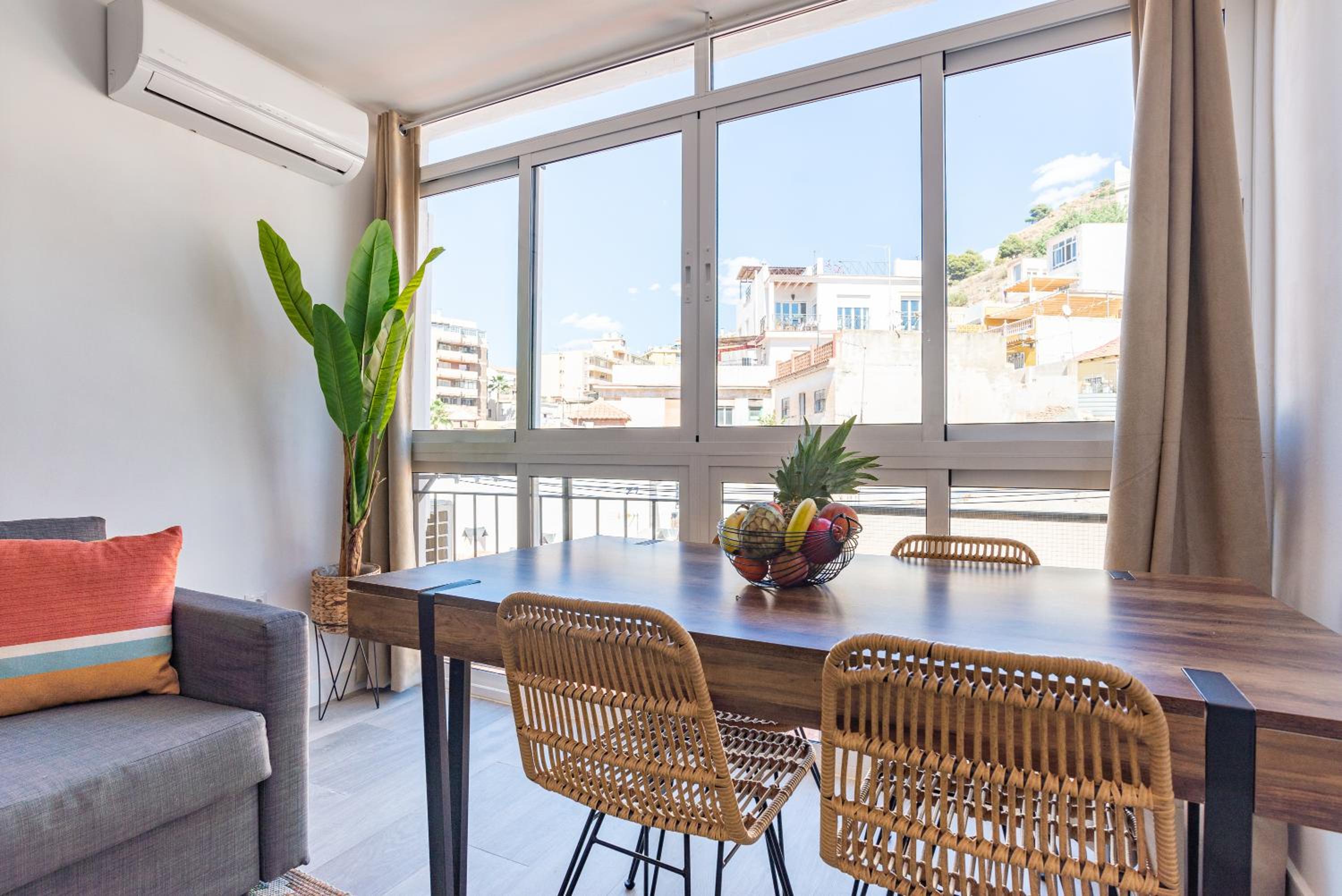 LUMINOSO APARTAMENTO RECIÉN REFORMADO