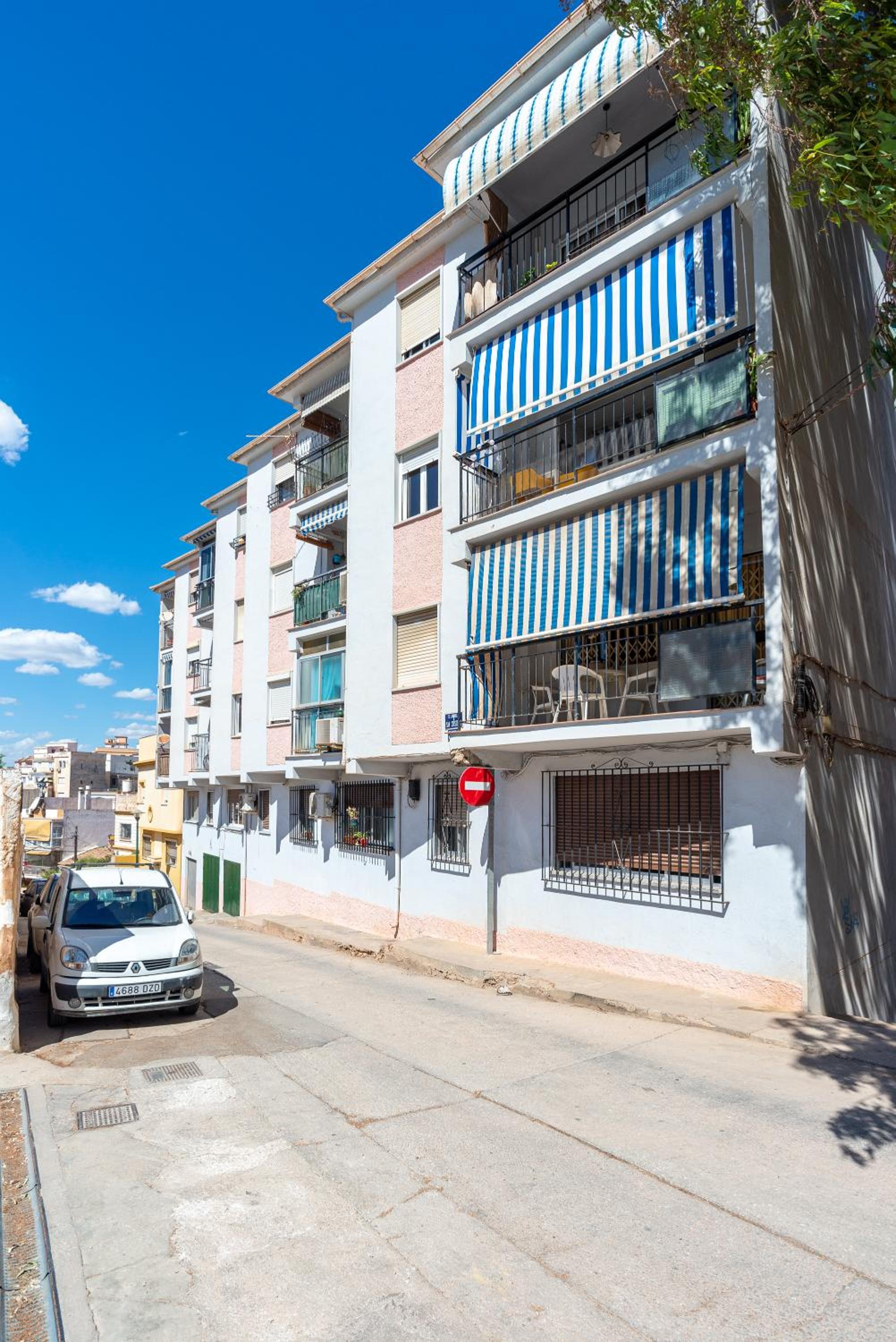 LUMINOSO APARTAMENTO RECIÉN REFORMADO