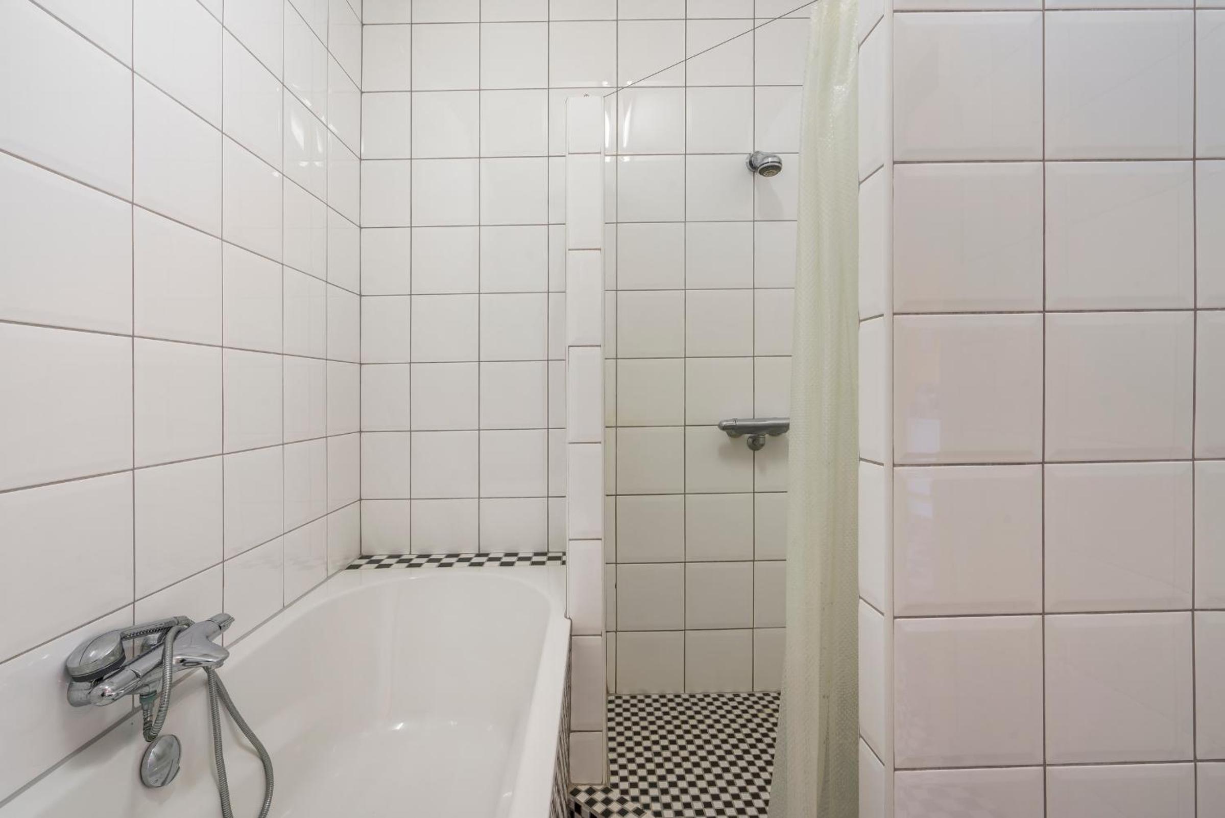 Karaktervolle familie villa 12p - ruim én vlak bij strand