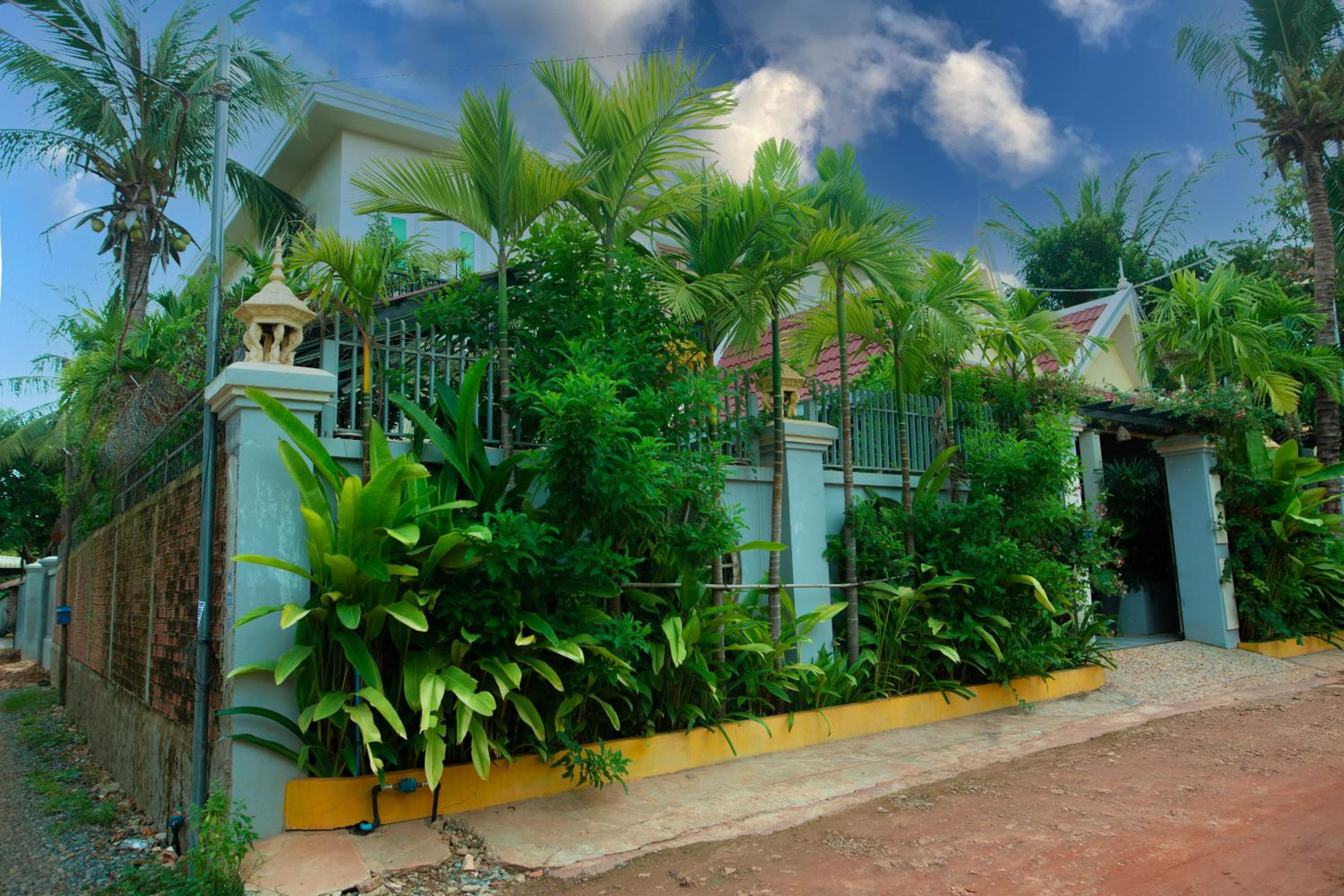 Mohasal Angkor Boutique