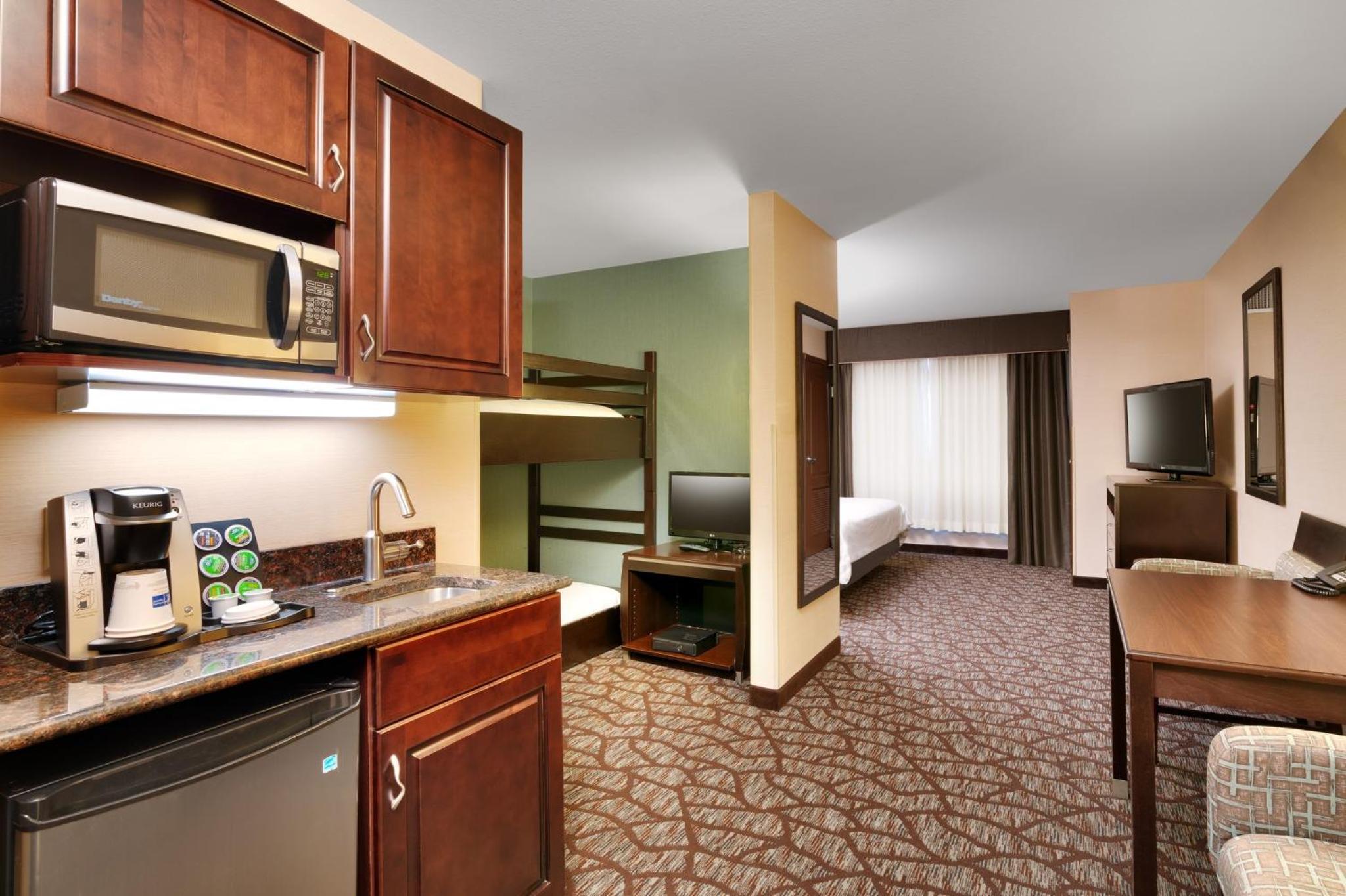 Butte Vacations - Holiday Inn Express Hotel  Suites Butte, an IHG Hotel - Property Image 9