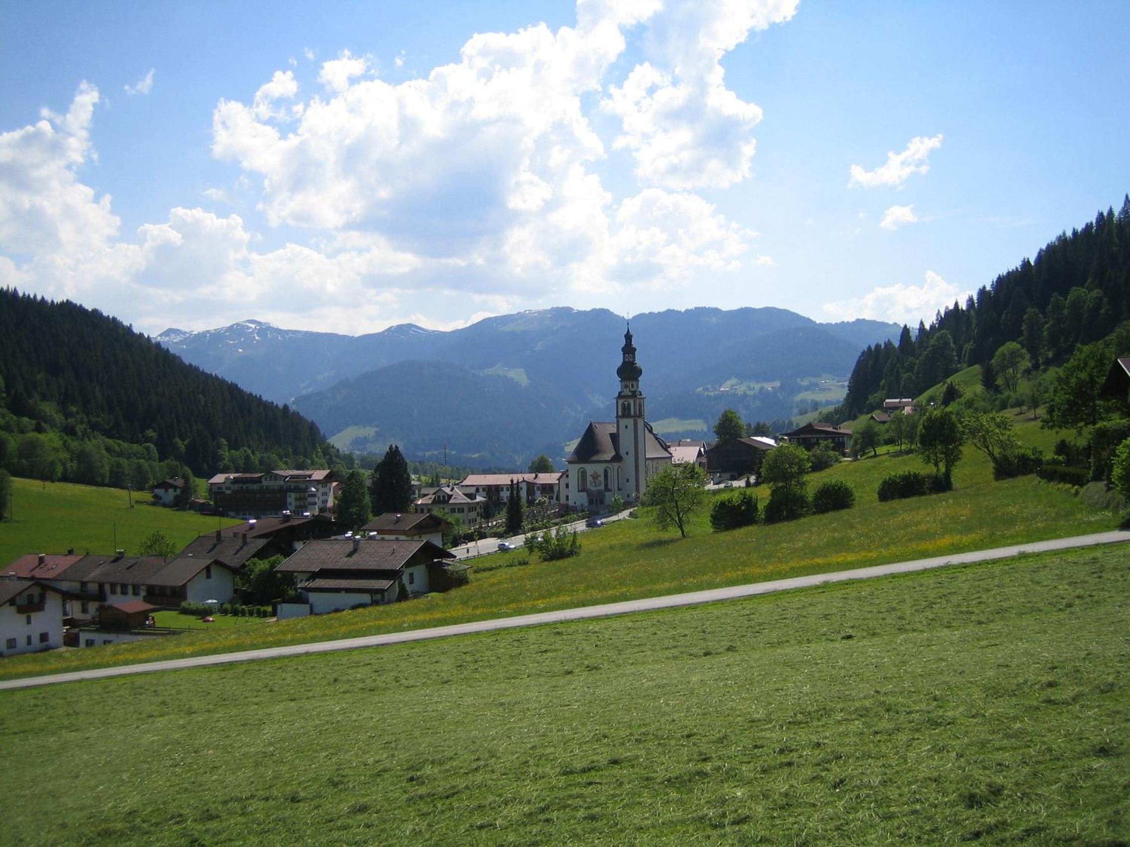 Haus Joelblick und Haus Oberadelsber