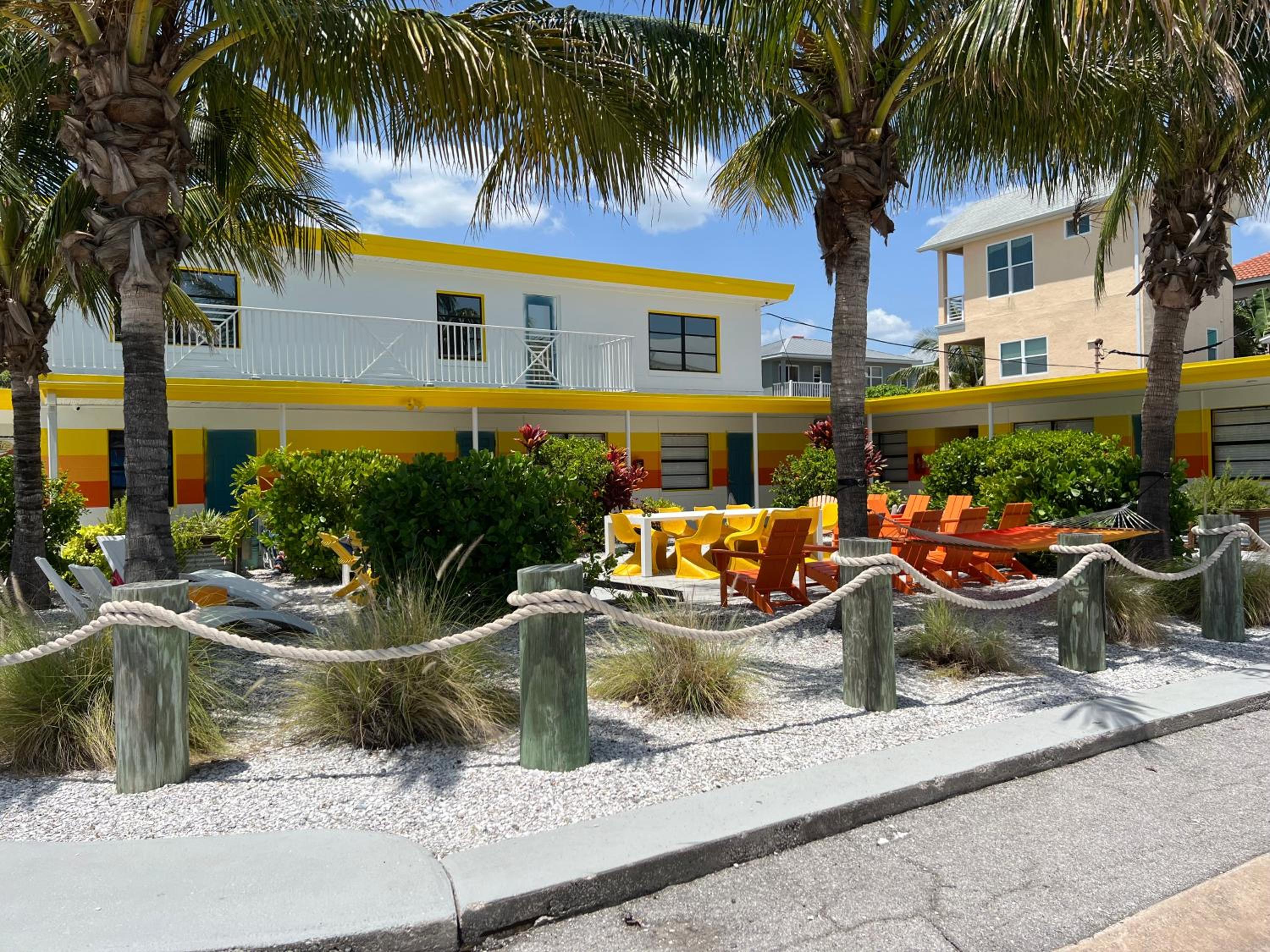 Sunset Inn and Cottages