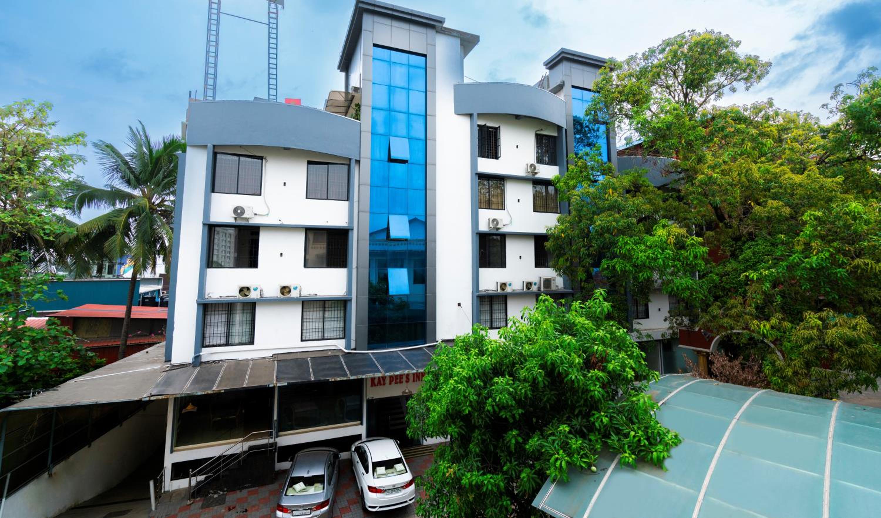 Cochin Vacations - Kay Pee's Grande - Property Image 1