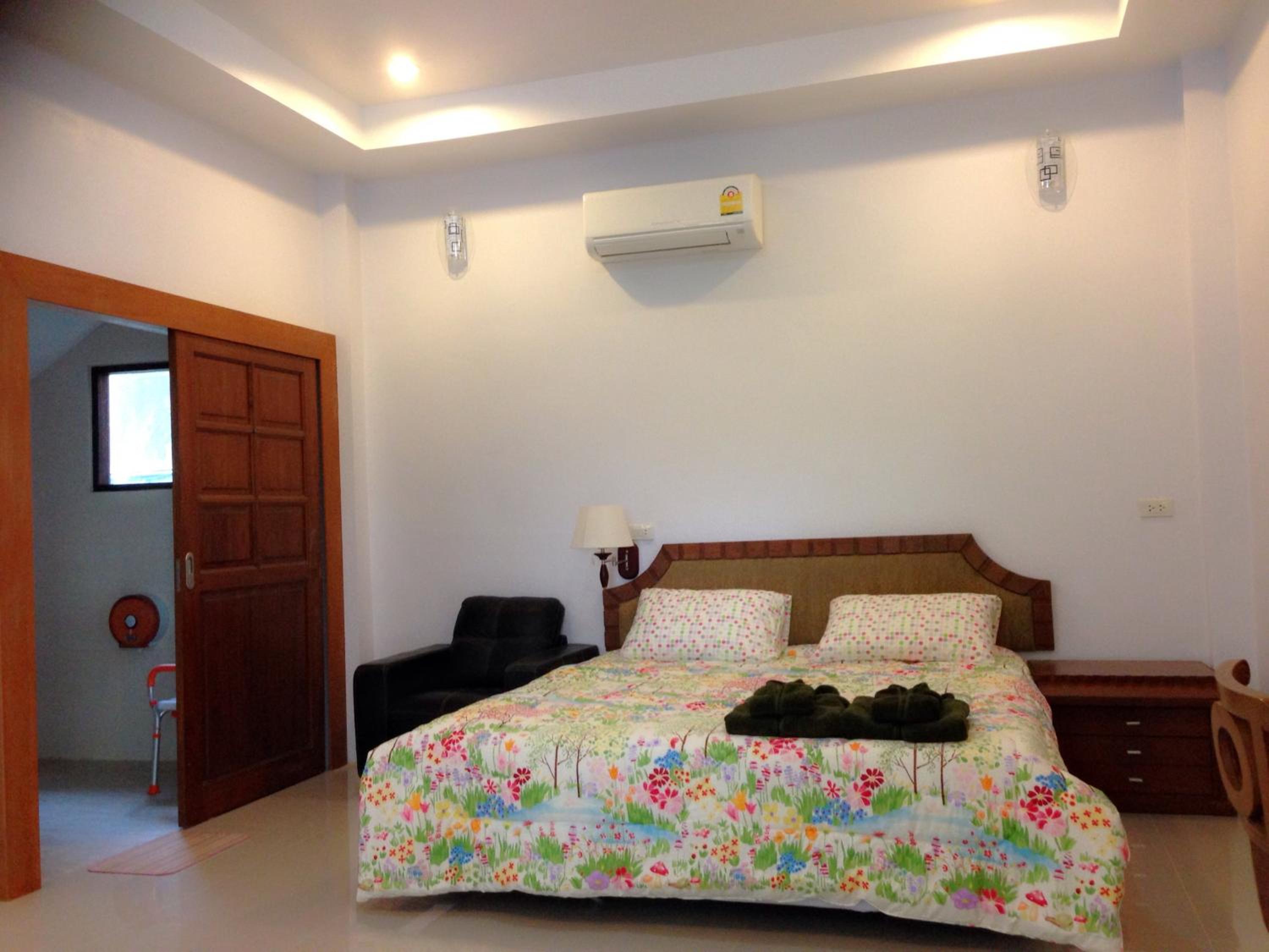 Damnoen Care Resort