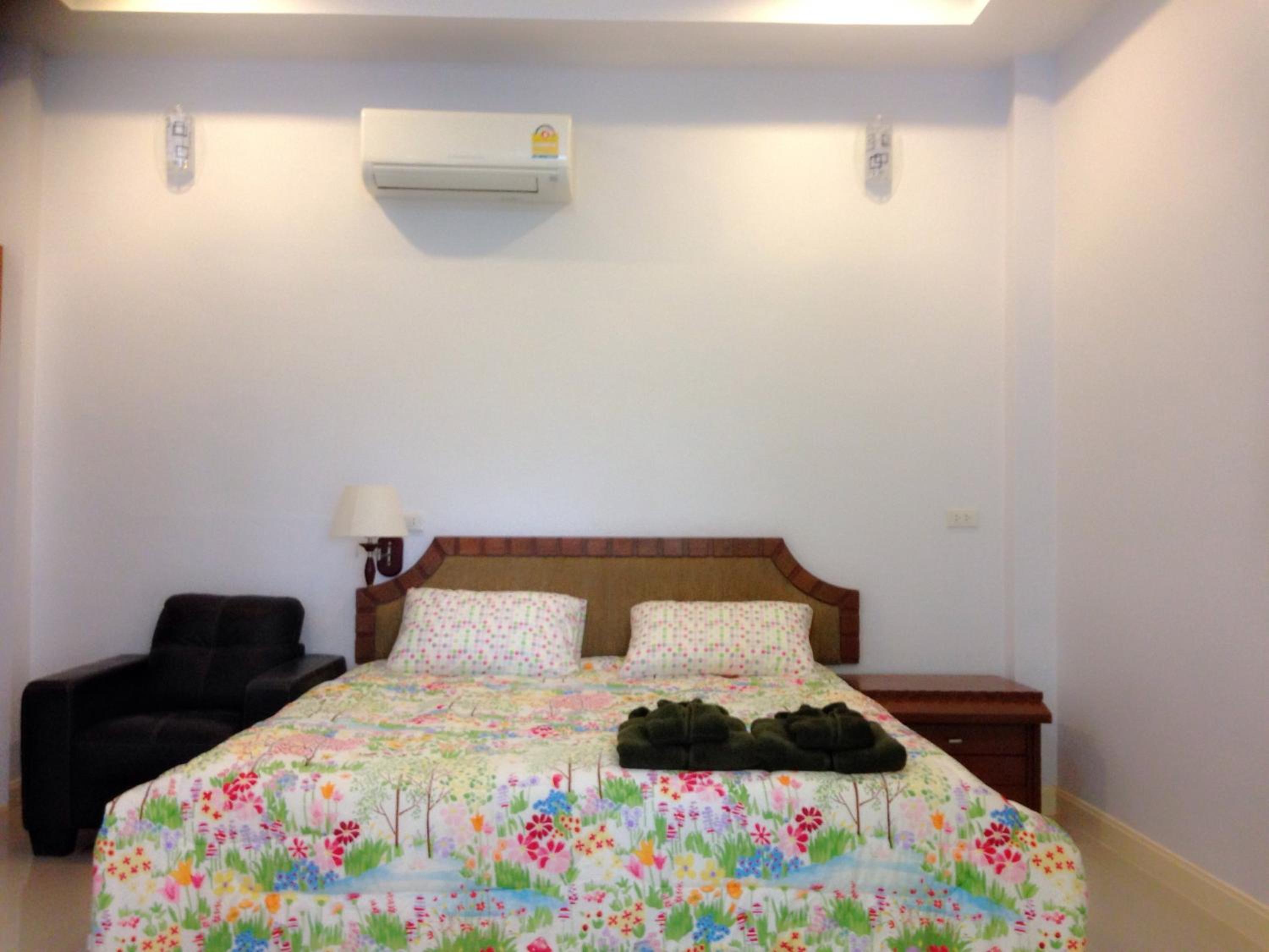 Damnoen Care Resort