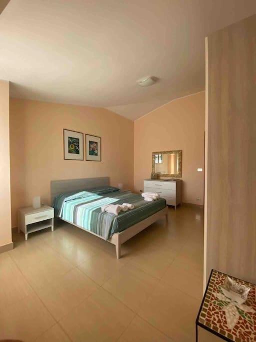 Sunny Home:Palo del Colle view 3