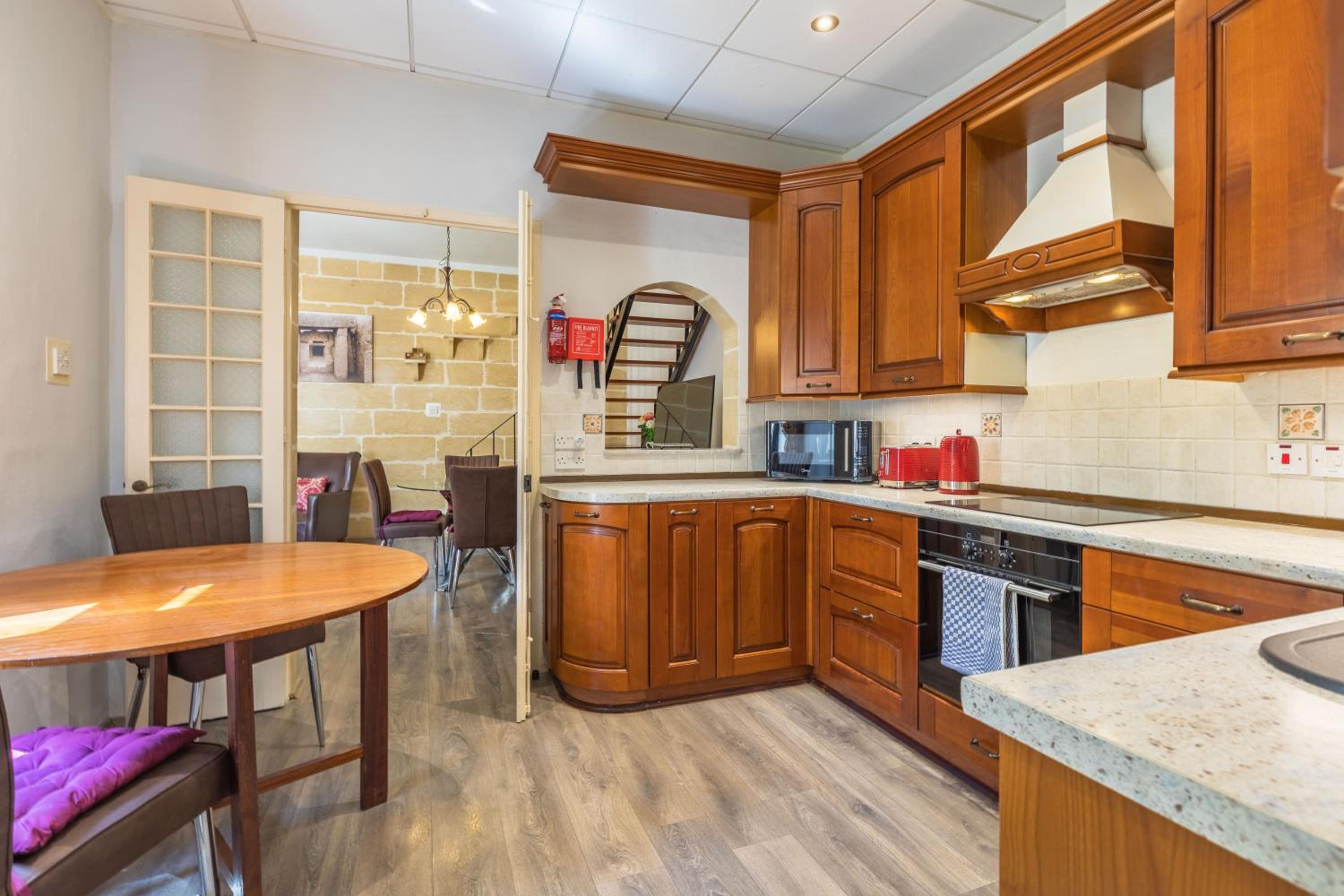 Hotel Charming Duplex Apartment in the centre of Sliema - Image 1