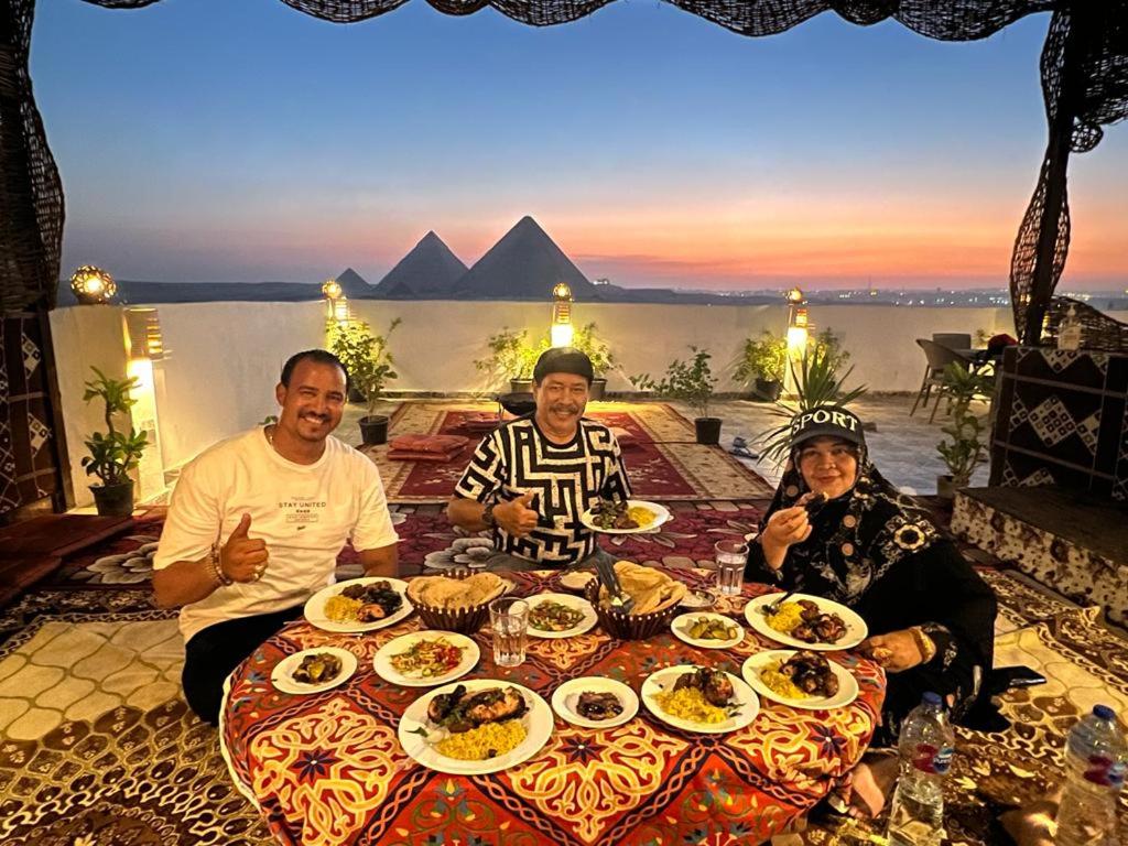 Oscar pyramids view
