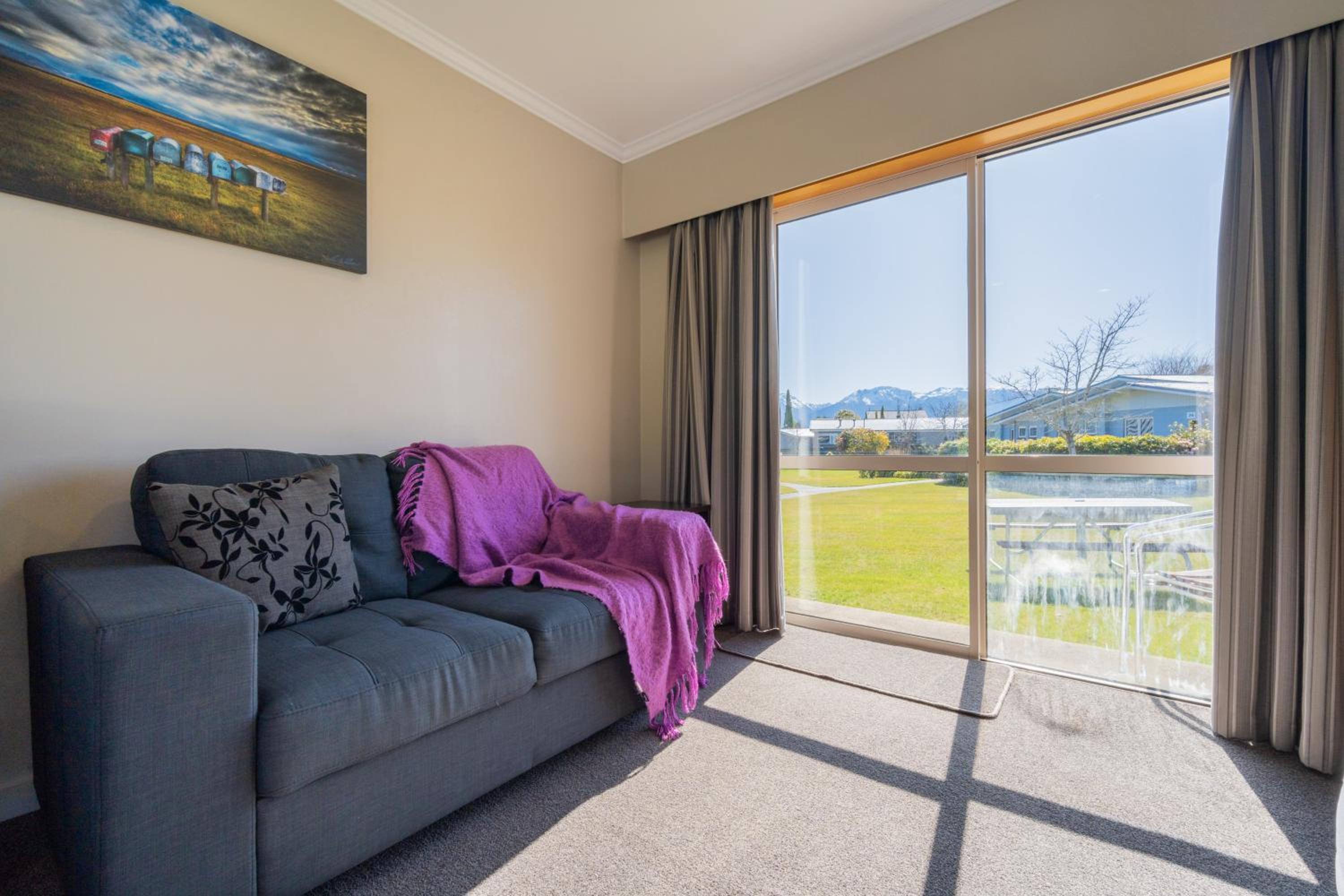 Te Anau Motel & Apartments view 2