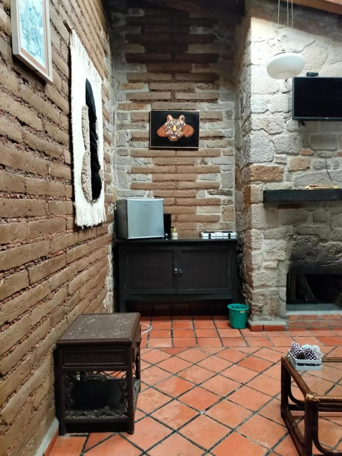 Photo 33