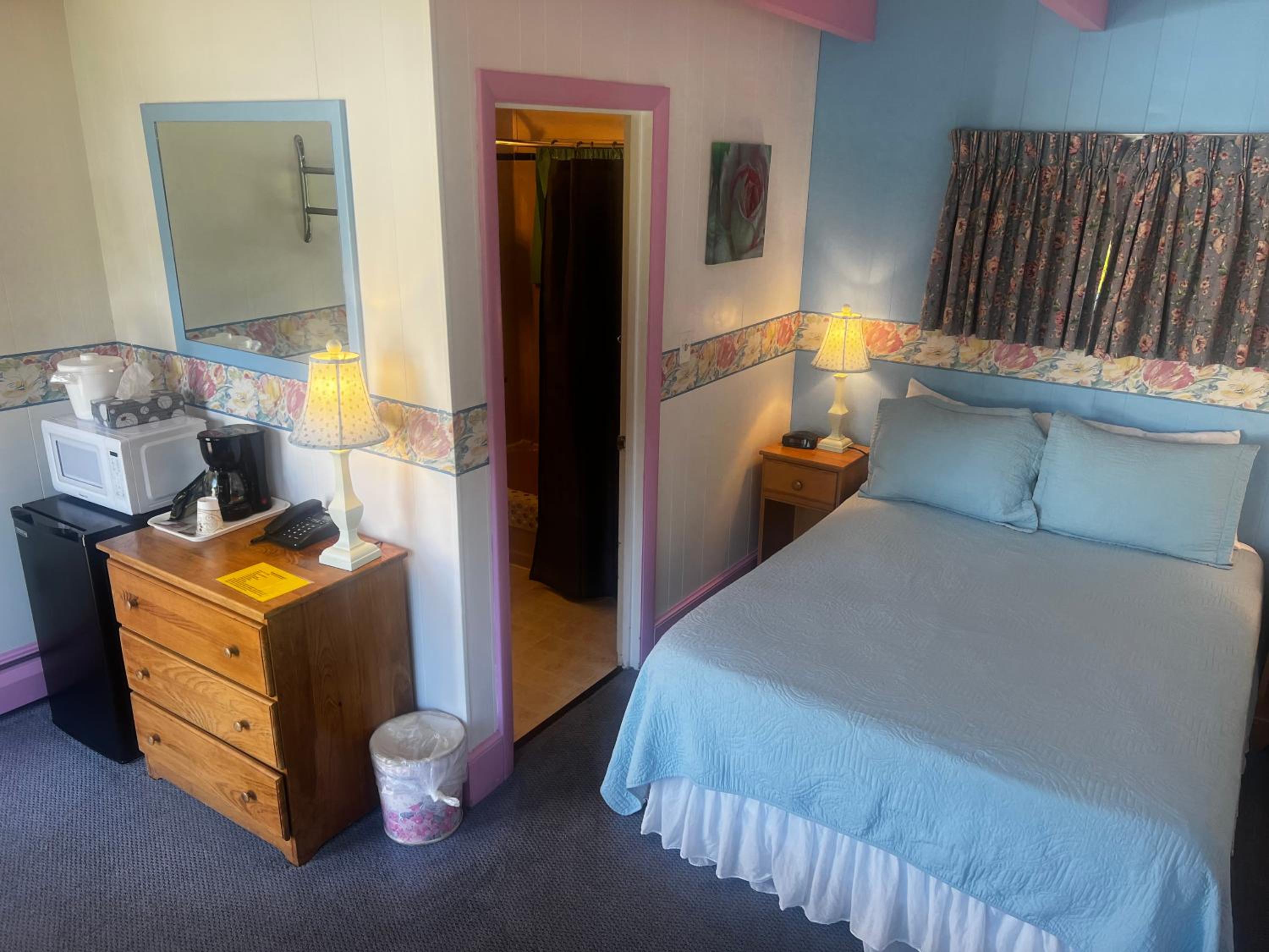 Claddagh Motel & Suites