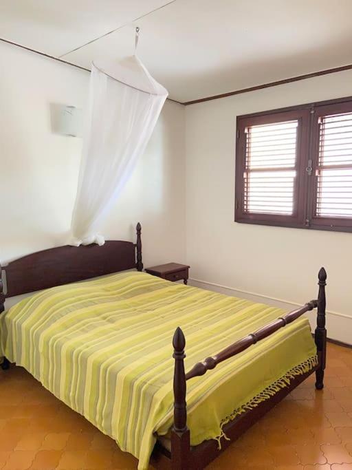 Le Caillou *** Belle villa, 4 chambres, piscine, vue mer *** view 2