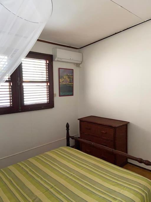 Le Caillou *** Belle villa, 4 chambres, piscine, vue mer *** view 3