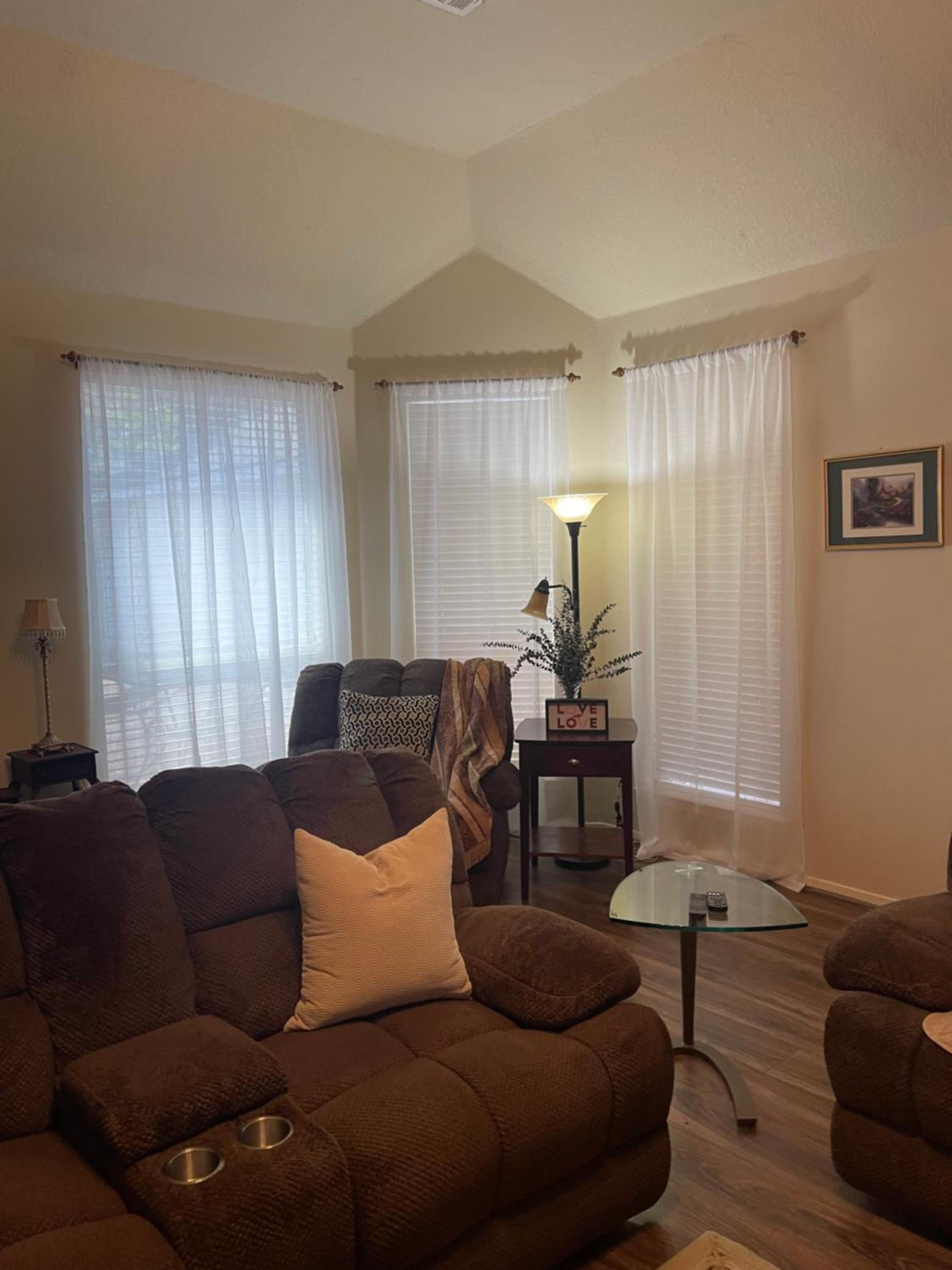 Unwind and Relax 4 Bedroom Stay - Property Image 33