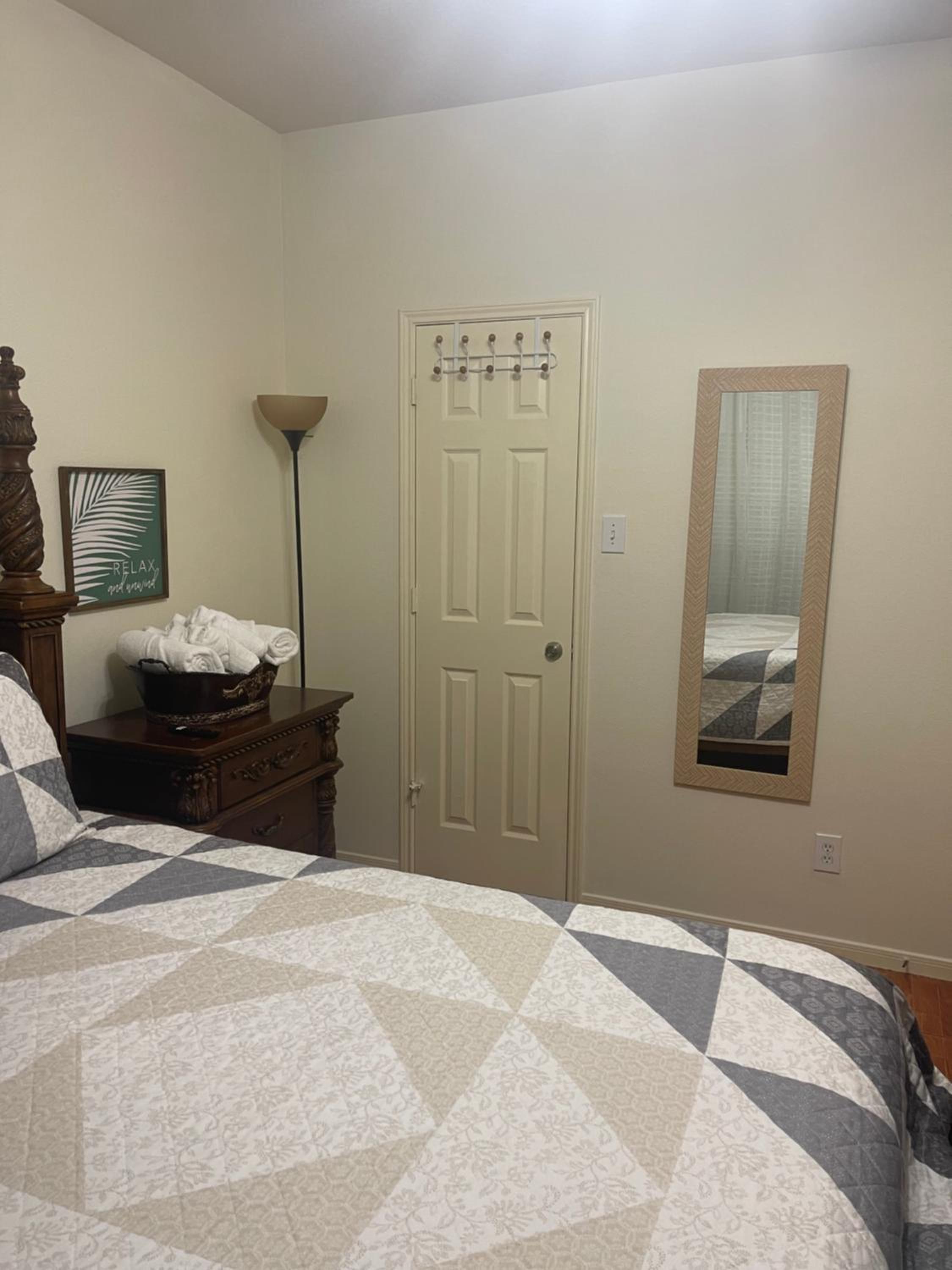 Unwind and Relax 4 Bedroom Stay - Property Image 32