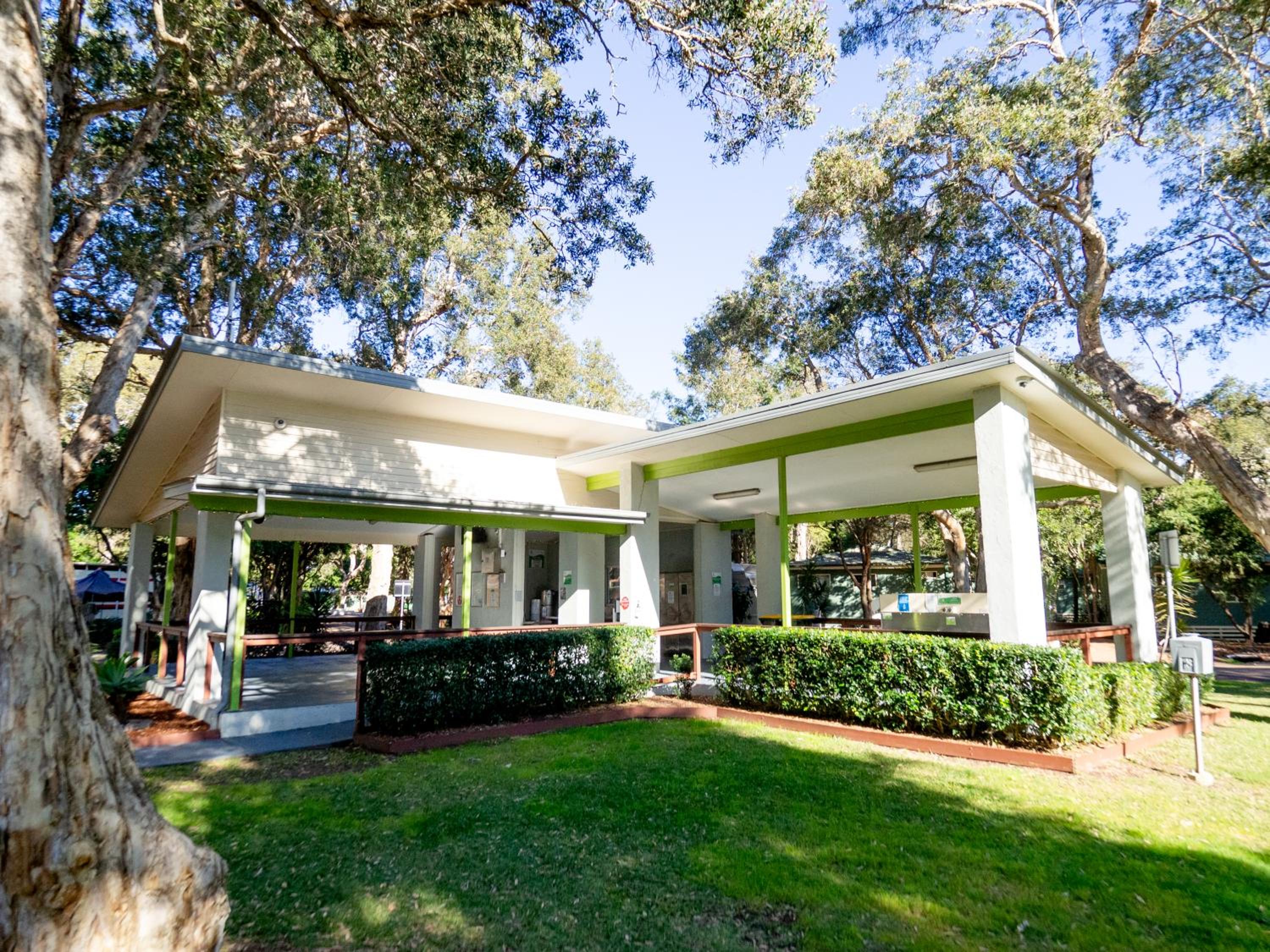 NRMA Budgewoi Holiday Park