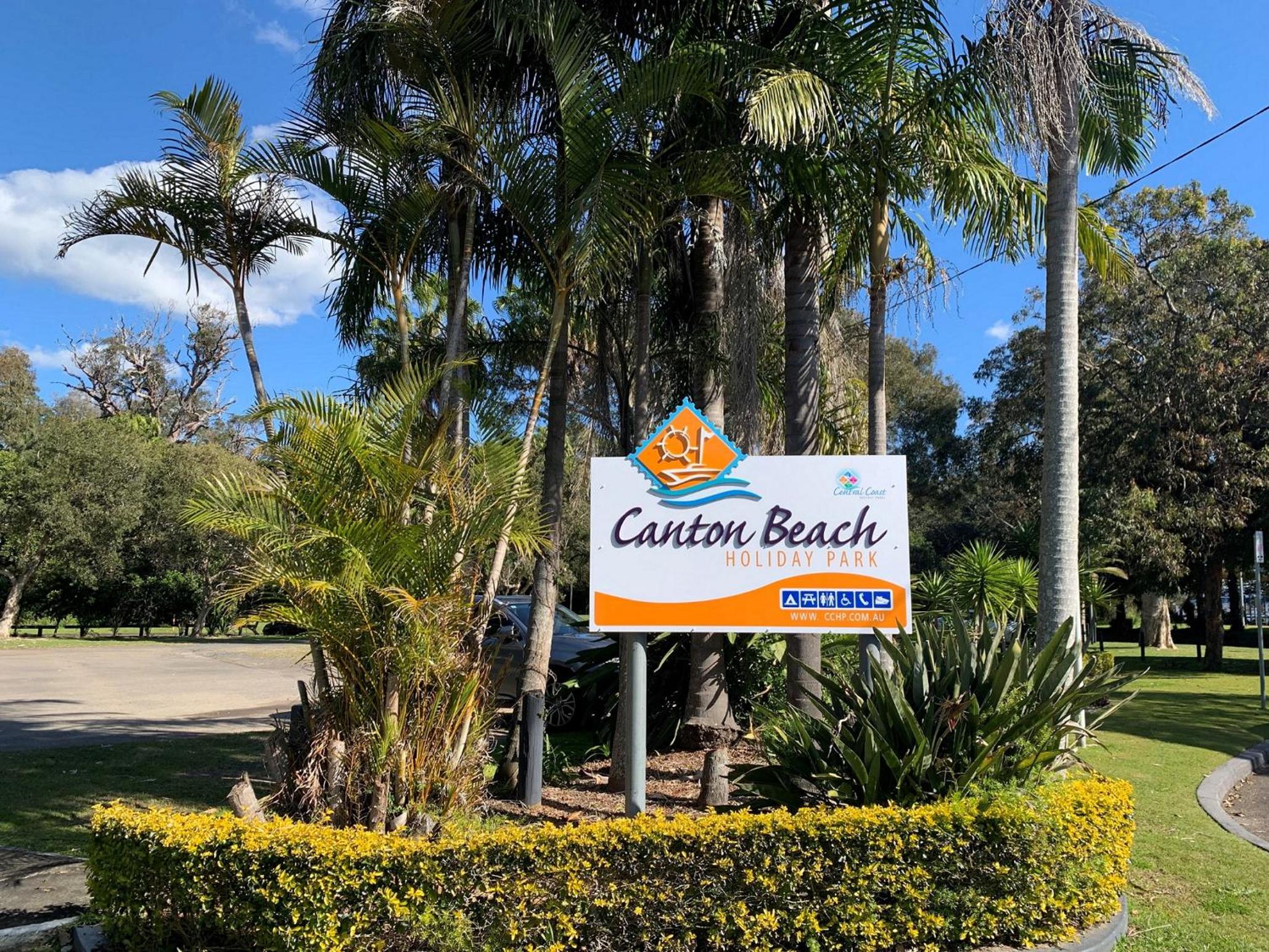 NRMA Canton Beach Holiday Park