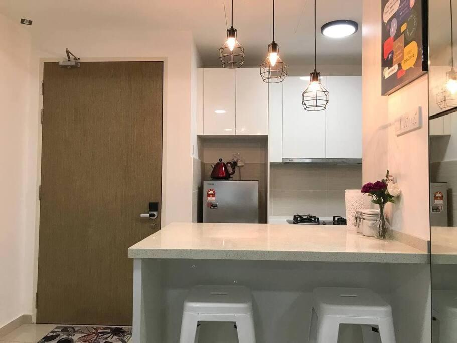 KLCC VIEW-3 BED LOVELY APARTMENTS IN KUALA LUMPUR