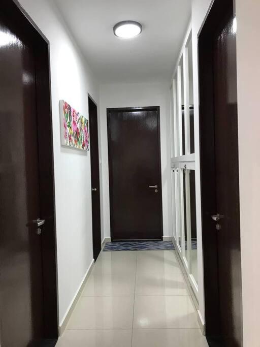 KLCC VIEW-3 BED LOVELY APARTMENTS IN KUALA LUMPUR