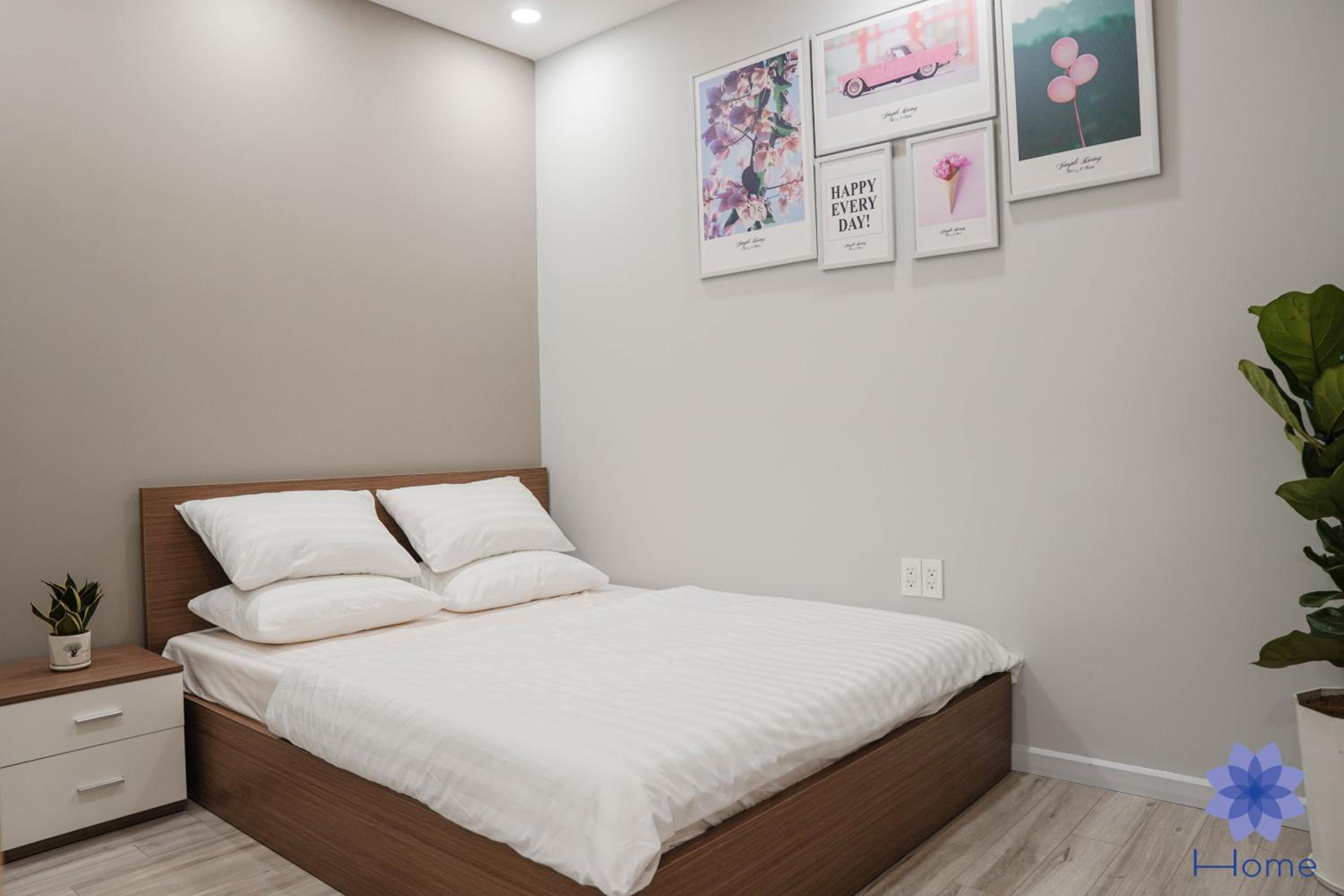 HOME, Apartments for rent in Orchard Park View building w/Free Gym&Pool