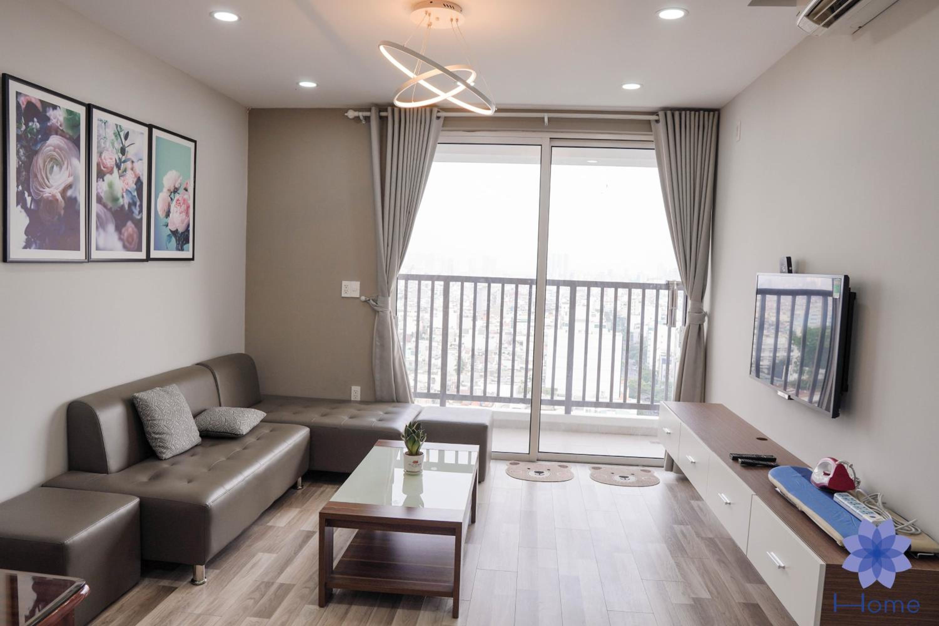 HOME, Apartments for rent in Orchard Park View building w/Free Gym&Pool