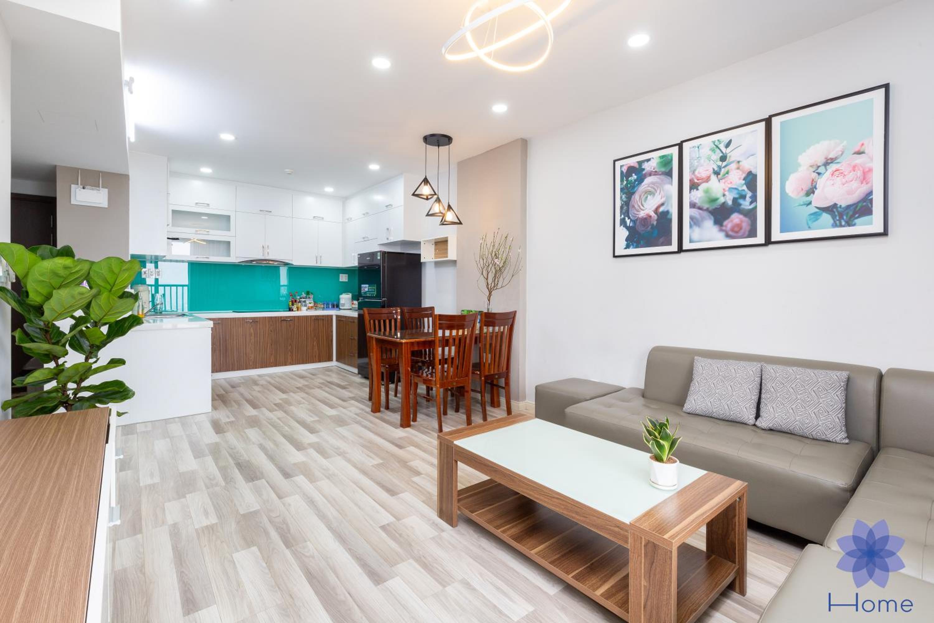 HOME, Apartments for rent in Orchard Park View building w/Free Gym&Pool