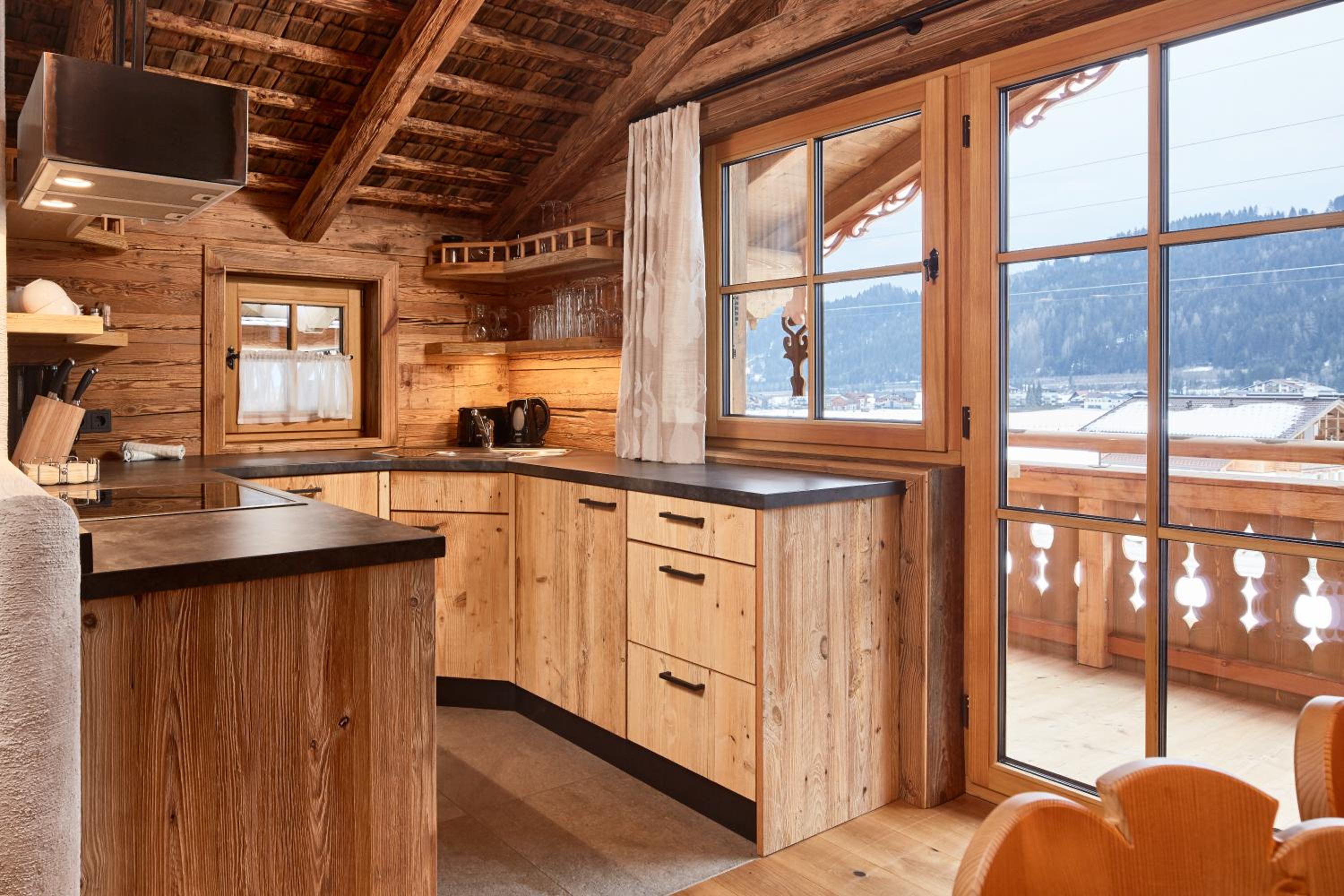 Promi Alm Flachau - Luxus Chalets view 5