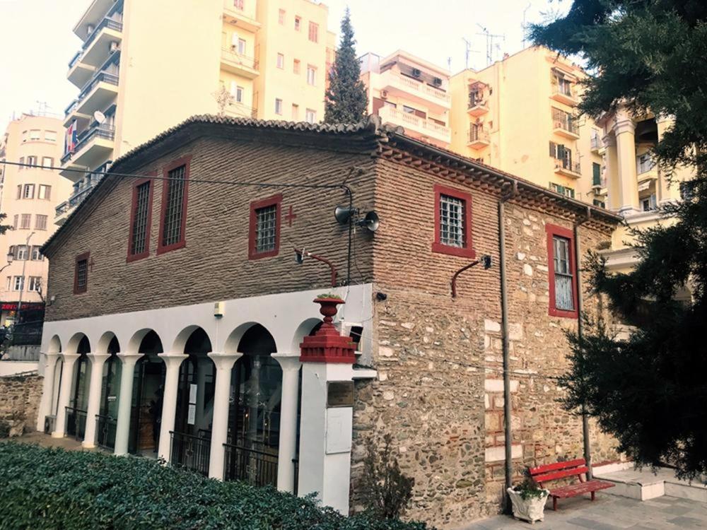 Photo 10