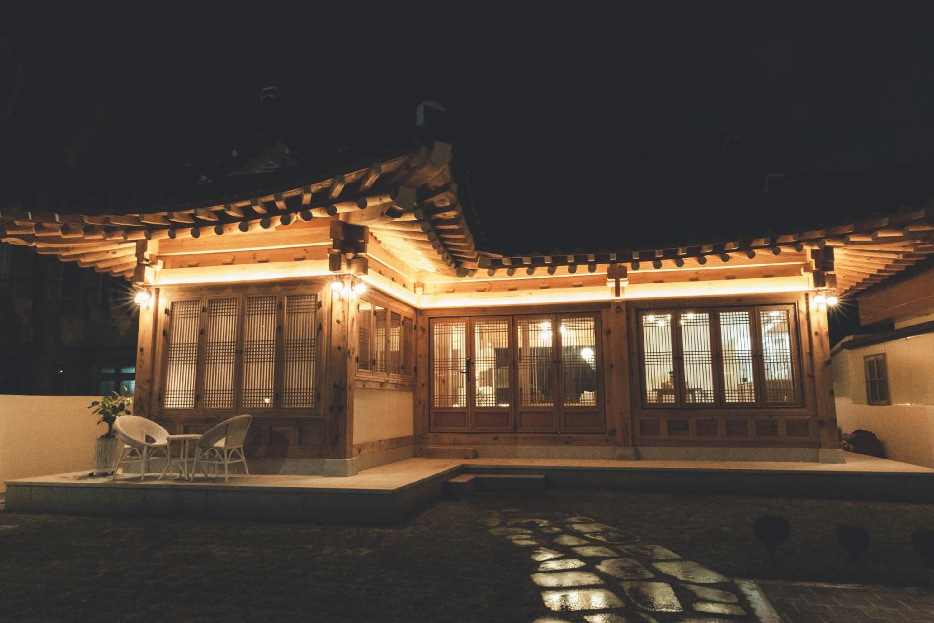 Gyeongju Hanok Sohwa