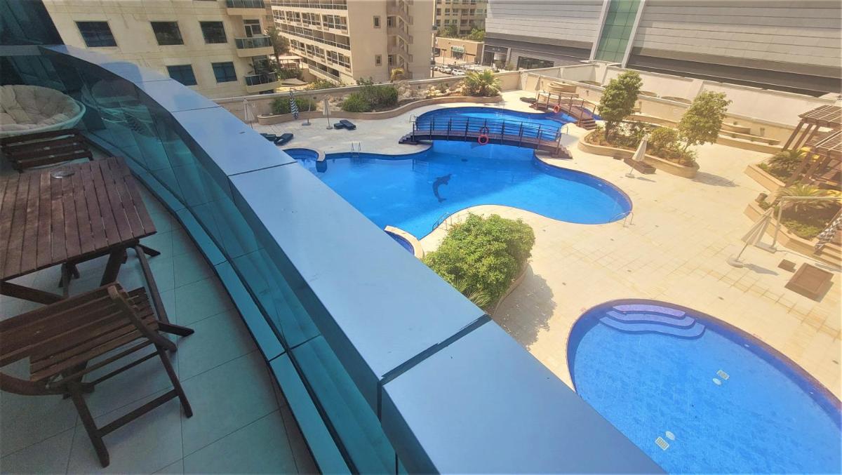 Dubai Marina - 5 bedroom, resort feel, great Amenities