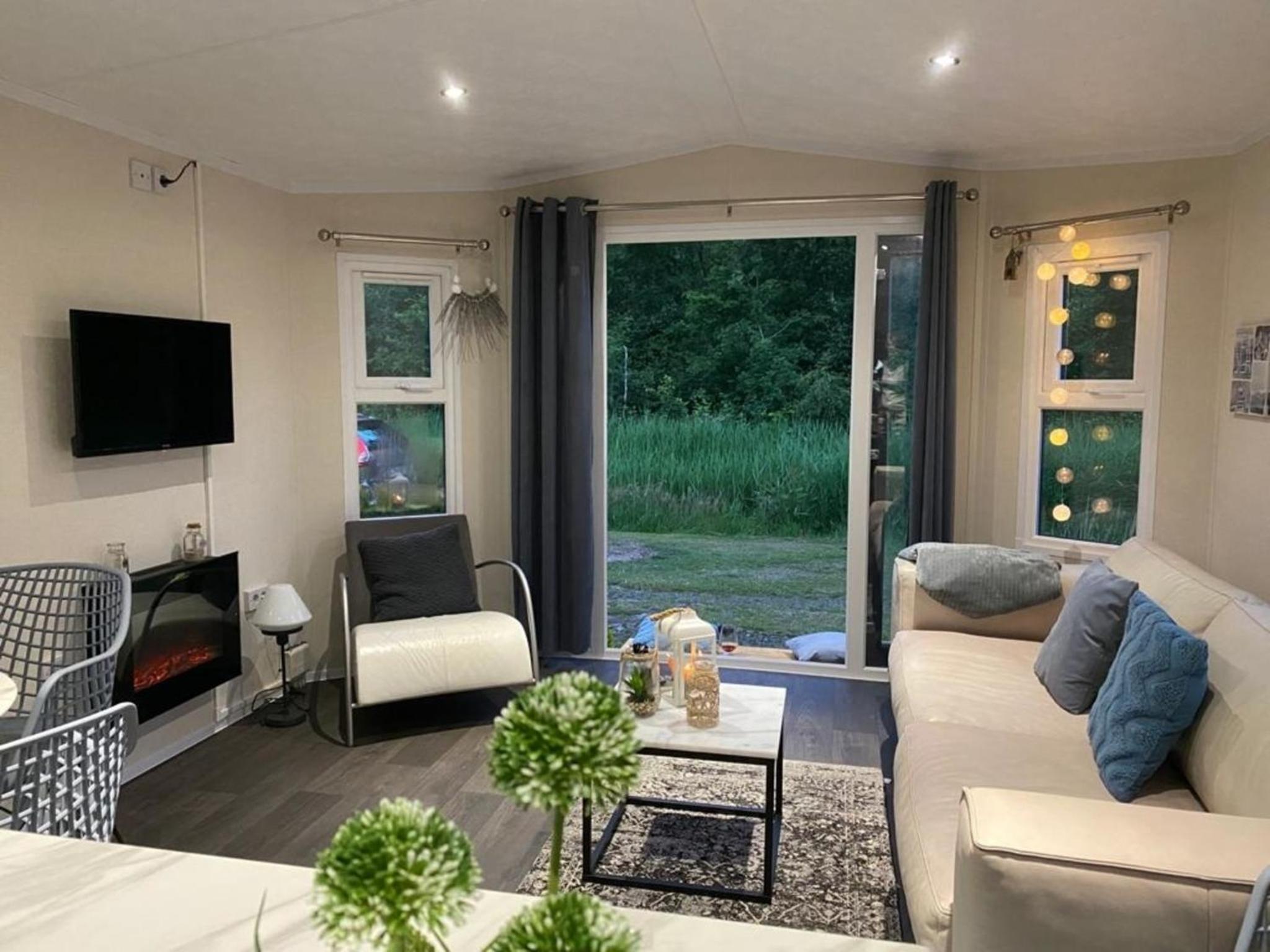 Natur pur, O4 neues Ferienhaus natureingebunden, Familien- und hundefreundlich eingezäunt view 5