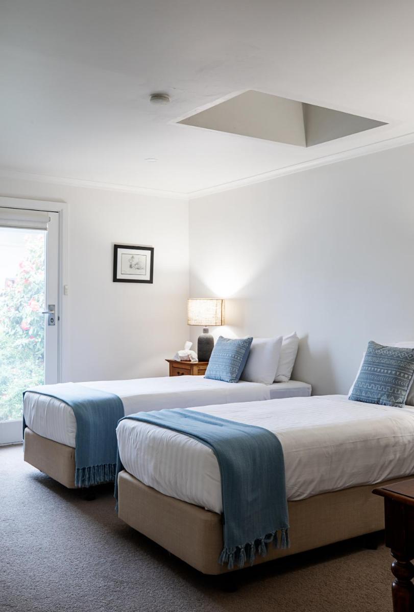 Bridport Beach House view 5