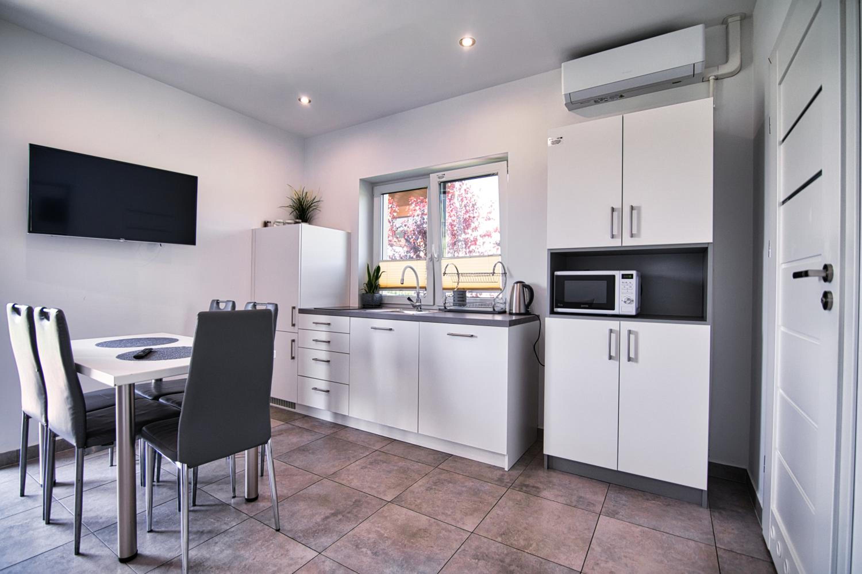 Apartamenty i Domki u Basi