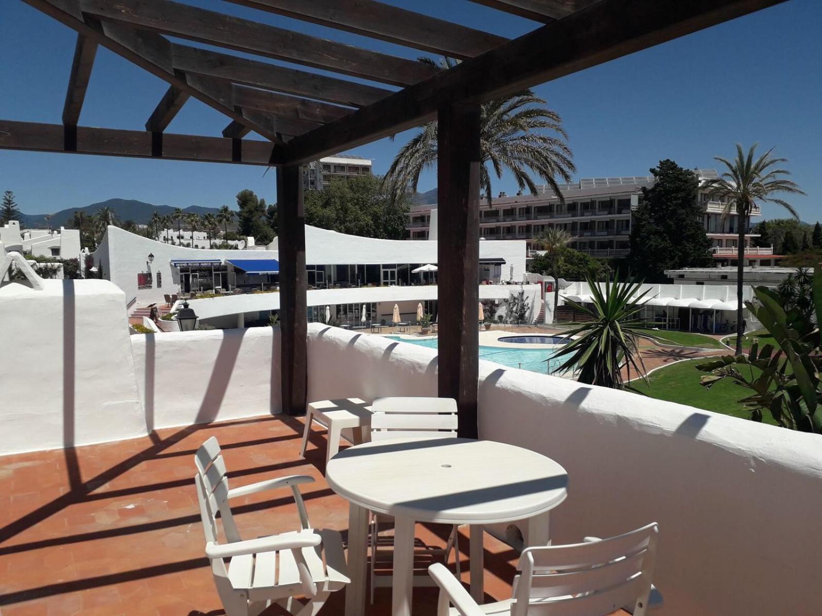 Estepona - Primera linea de playa y solarium Jo3 view 4