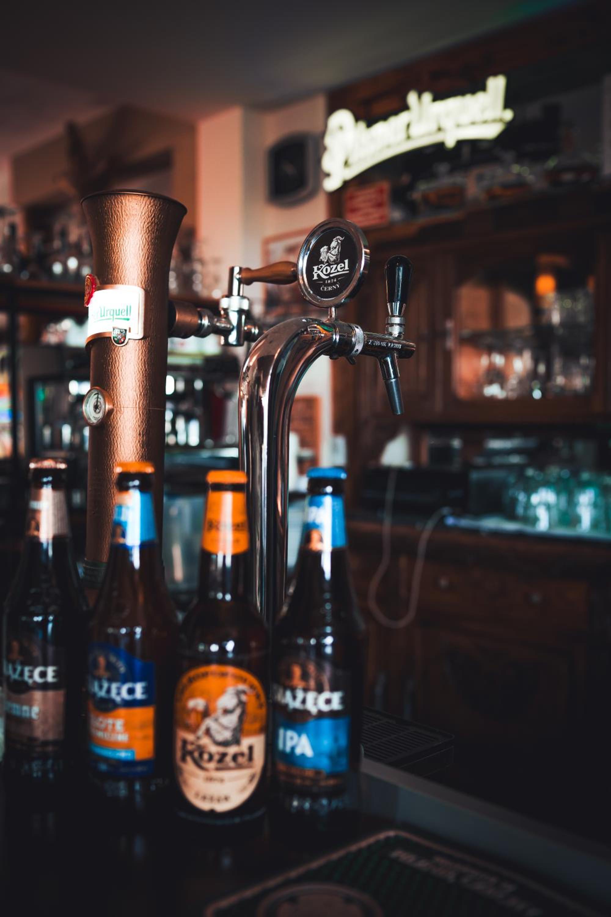 bar
