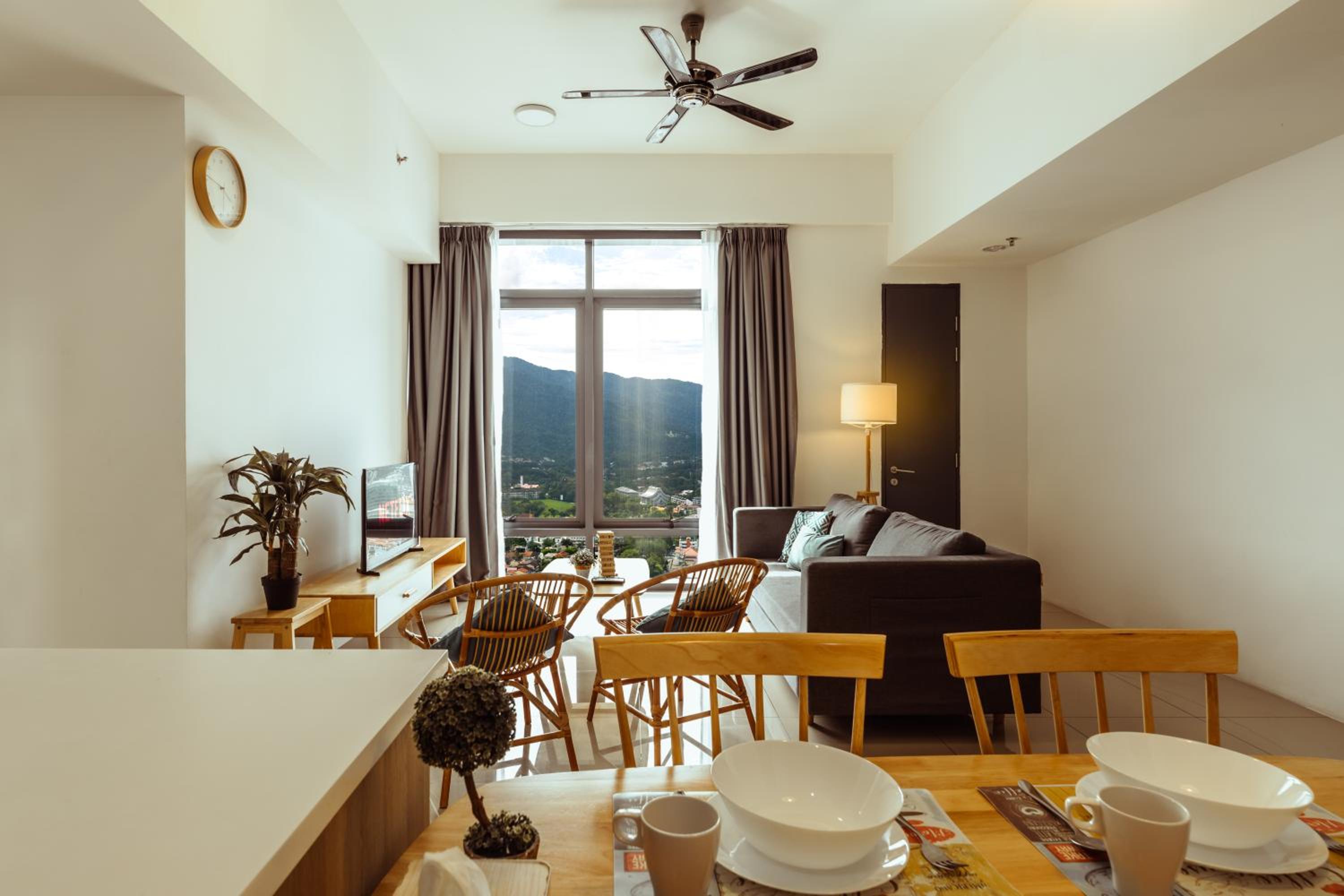 Muji X Tiffany - City and Hill View 3BR at 218 Tropicana NEAR Komtar Food Heaven with Netflix & TV Box photo 2