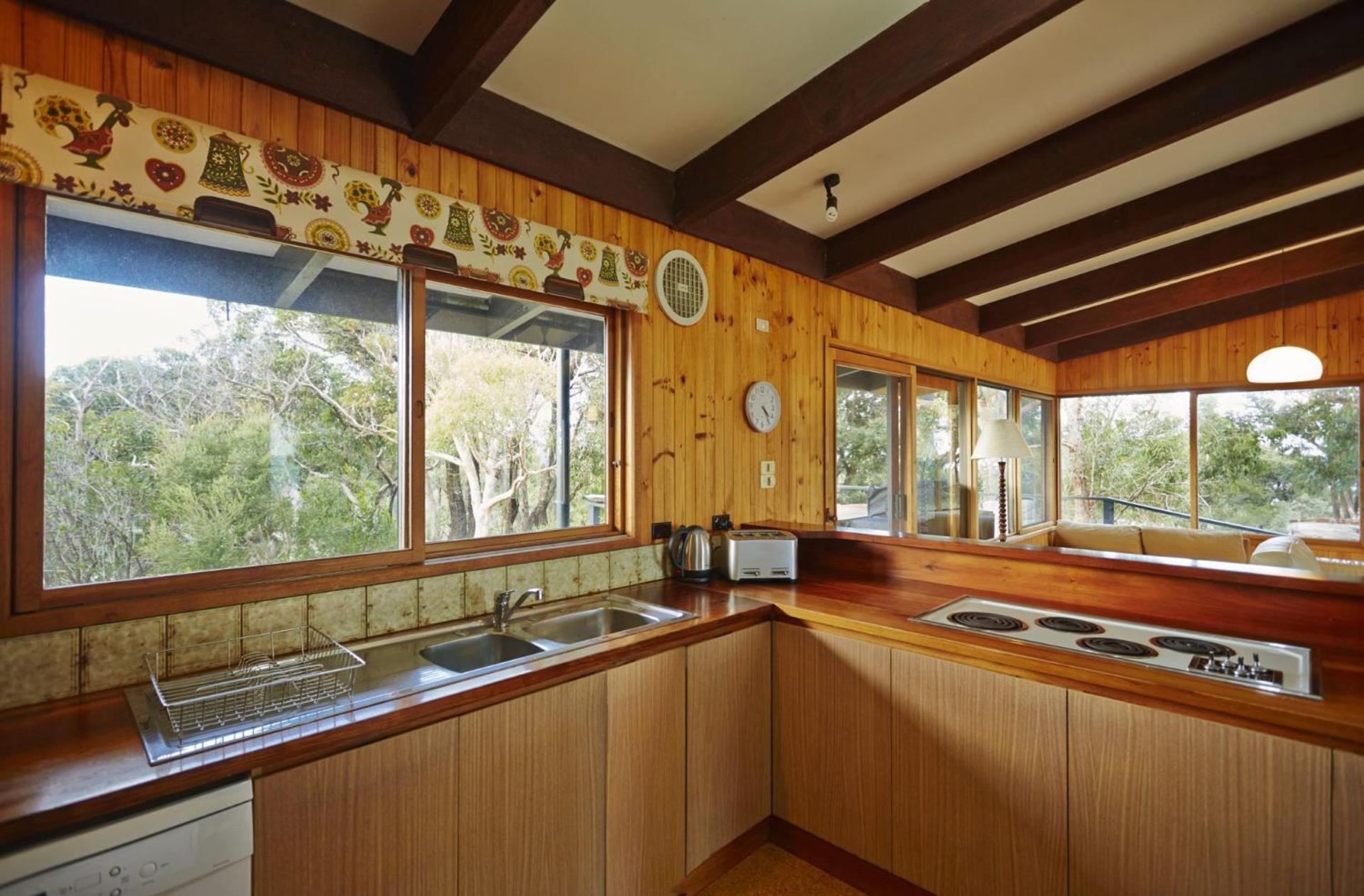 Ediths House - BYO Linen